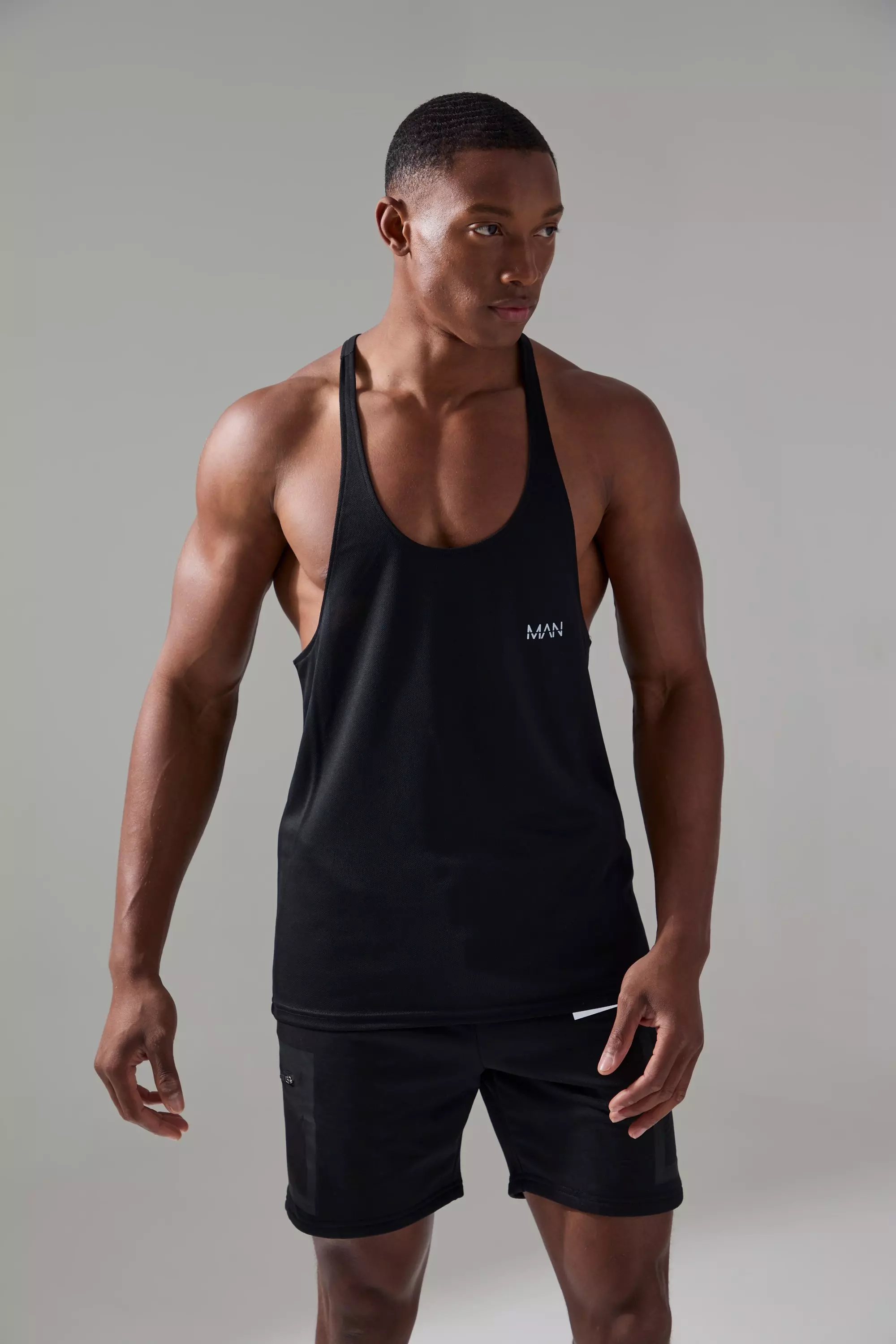 Man Active Performance Reg Fit Stringer Vest Black