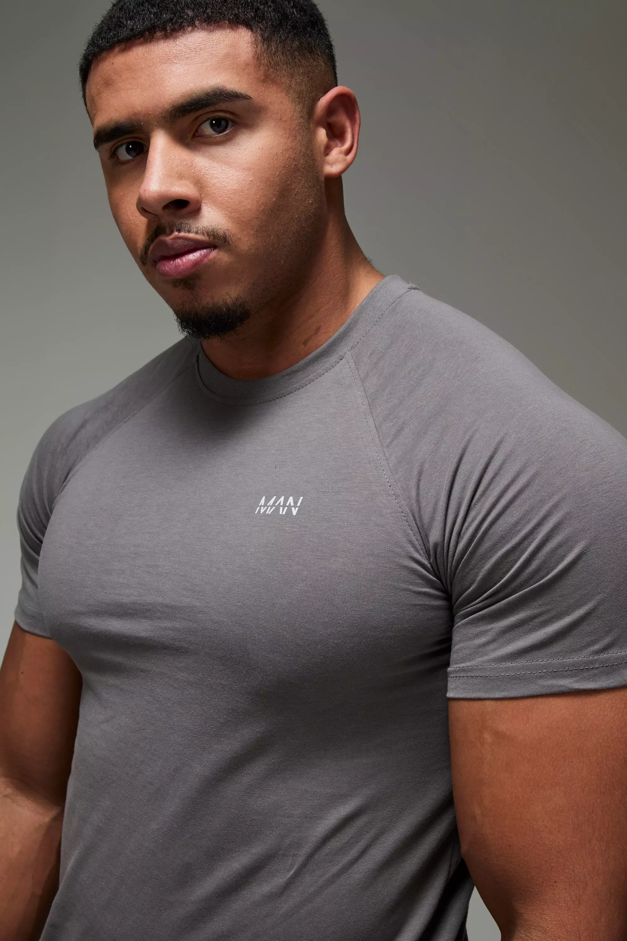 Man Active Workout Raglan T-shirt | boohooMAN USA