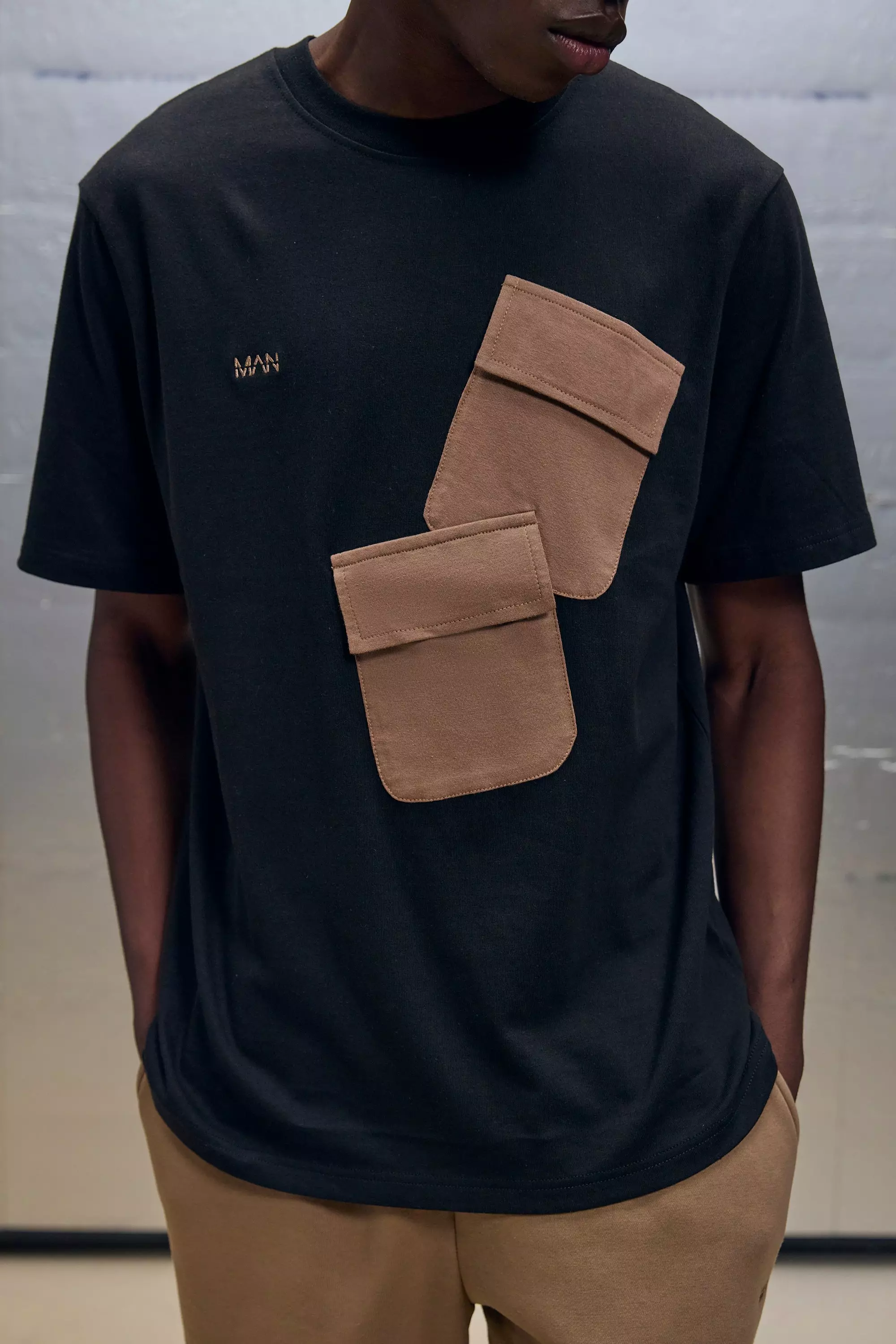 Black Regular Fit Placement Pocket T-shirt & Jogger alternative image