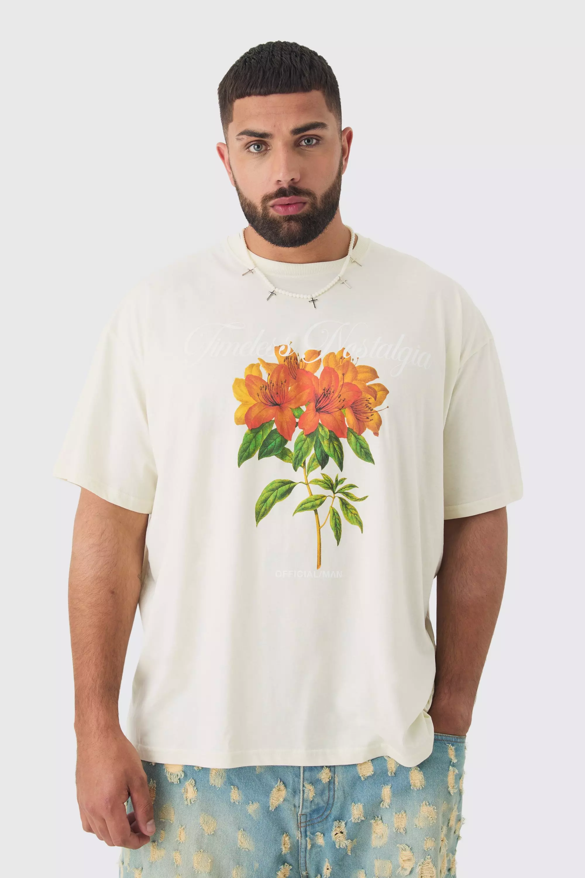 Ecru Plus Oversized Official Man Floral Print T-shirt alternative image