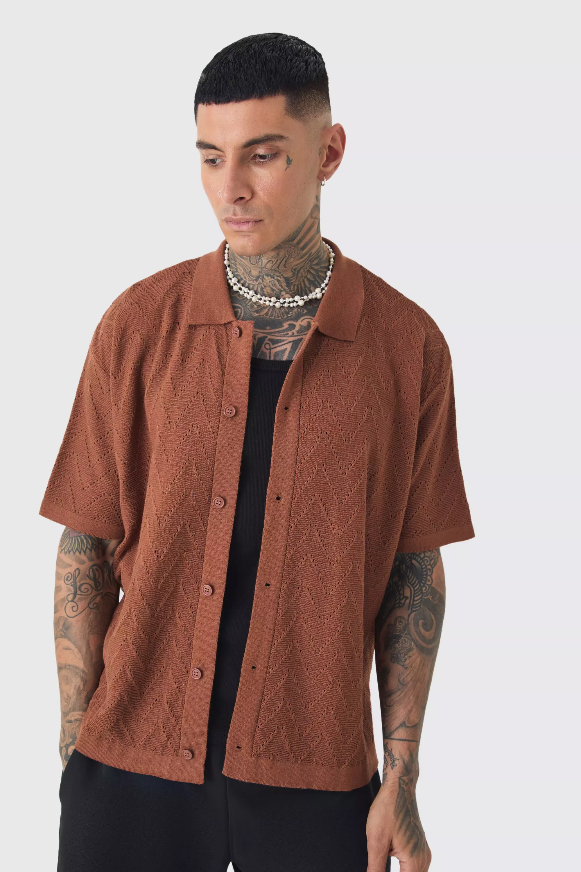 Tall kurzärmliges kastiges Strick-Hemd, Taupe alternatives Bild