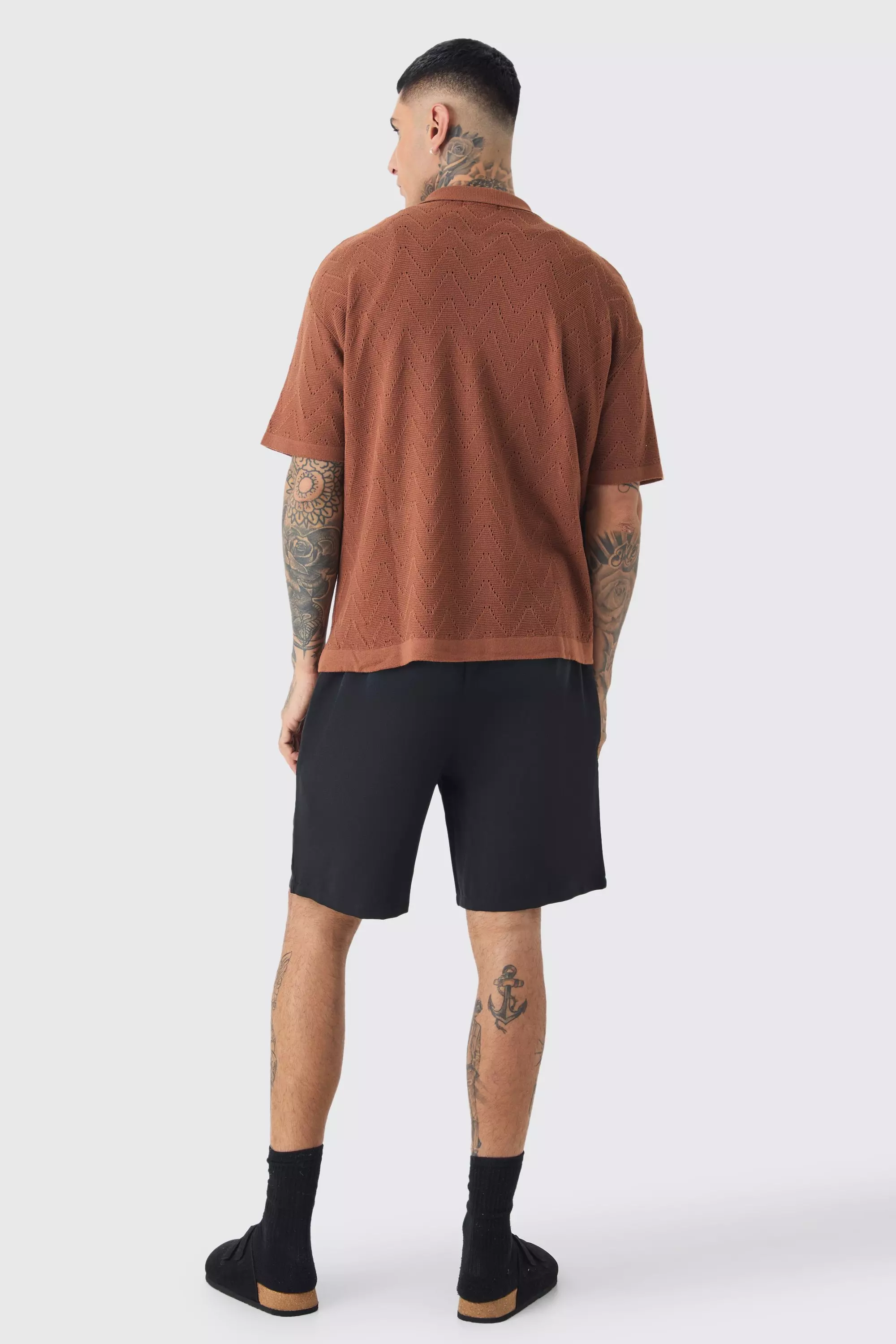 Tall kurzärmliges kastiges Strick-Hemd, Taupe alternatives Bild