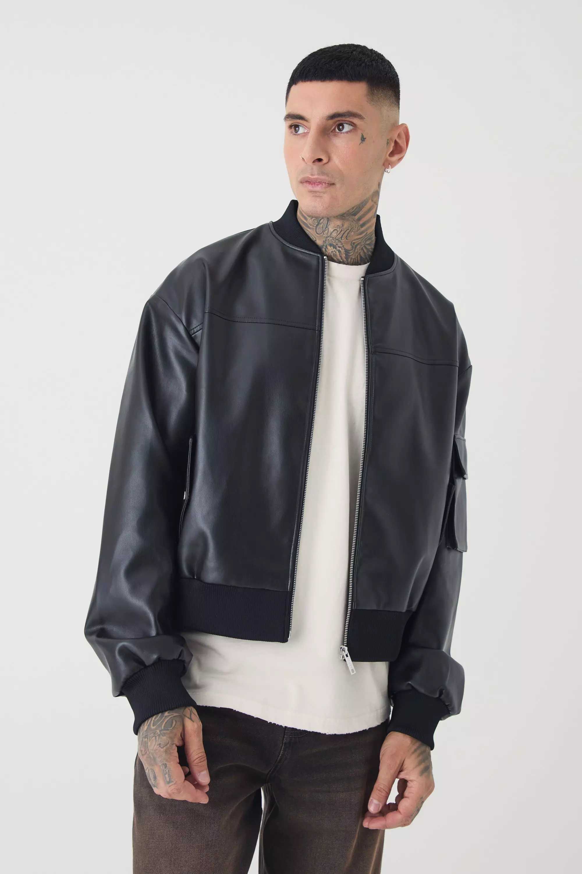 Tall Oversize PU Cargo-Bomberjacke, Black alternatives Bild