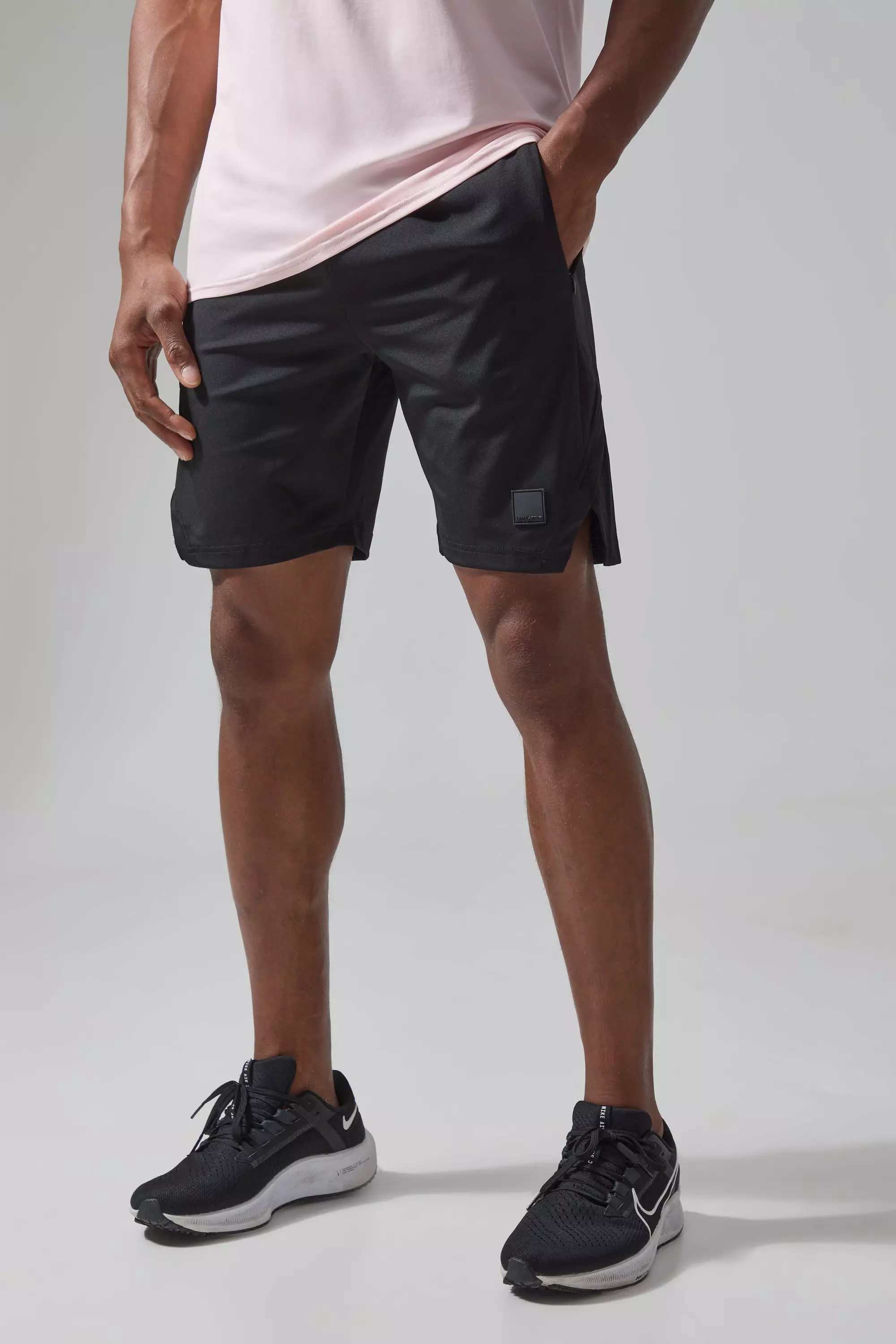 Black Man Active Regular Fit 7inch Performance Shorts