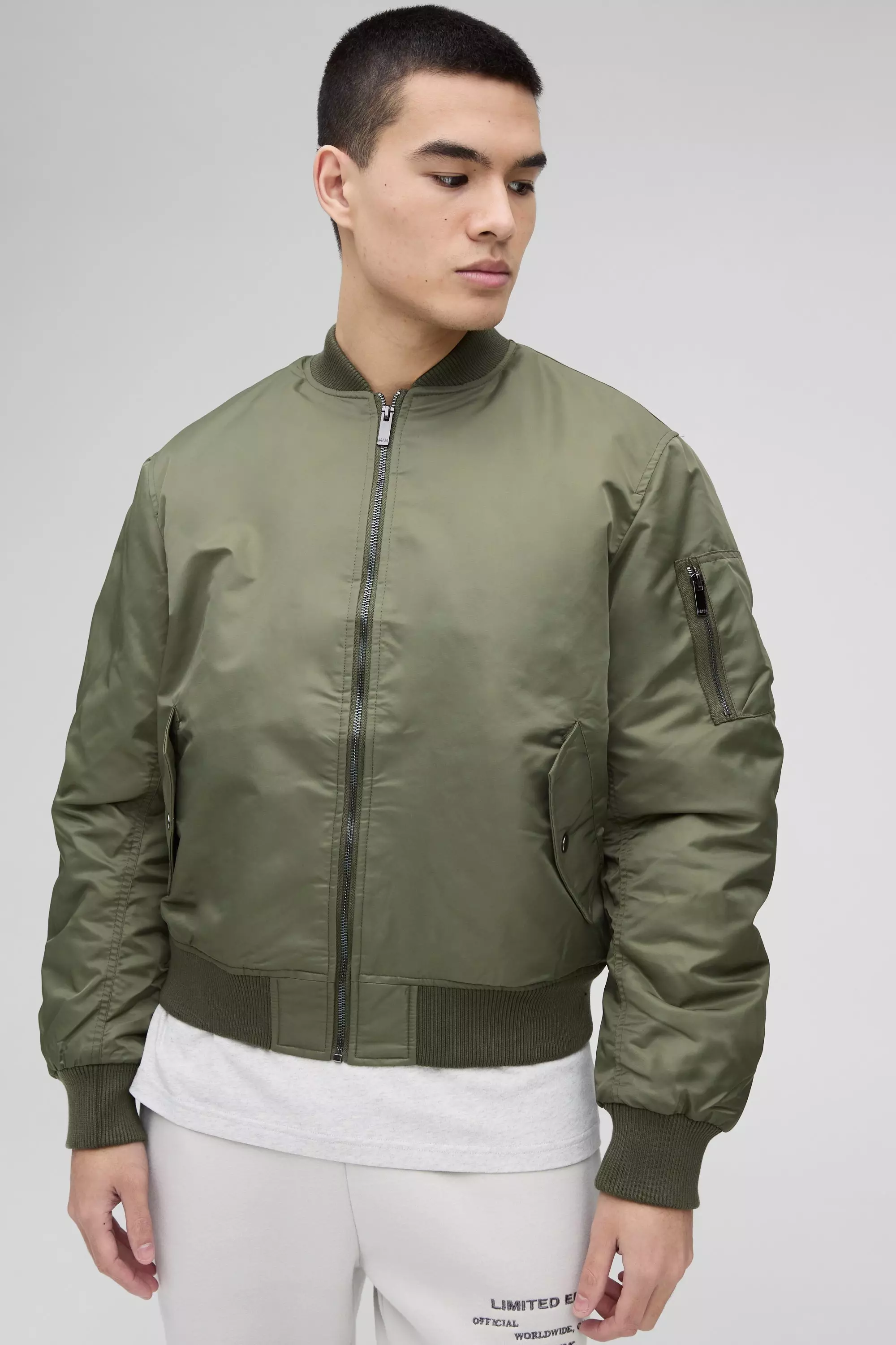 Oversized Boxy Padded Nylon Bomber Jacket In Khaki boohooMAN USA