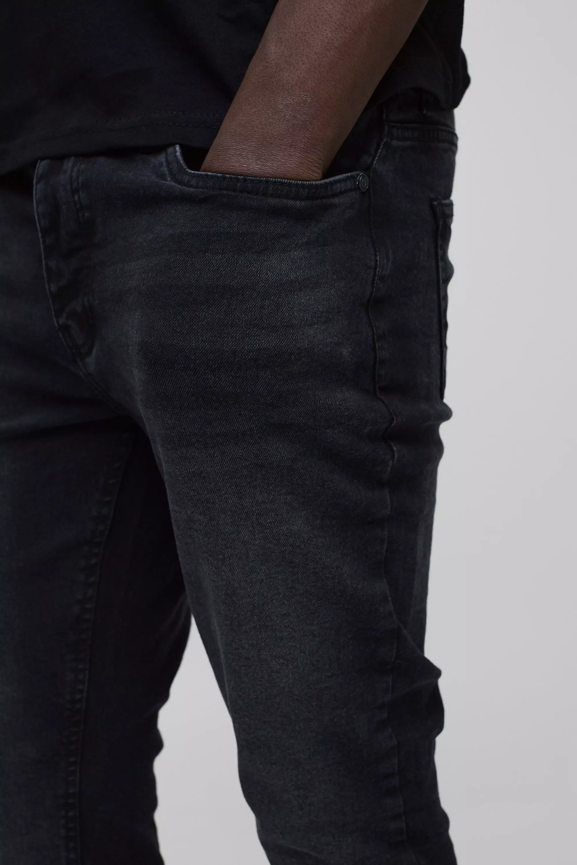 Skinny Stretch Jeans in Schwarz, Washed black alternatives Bild