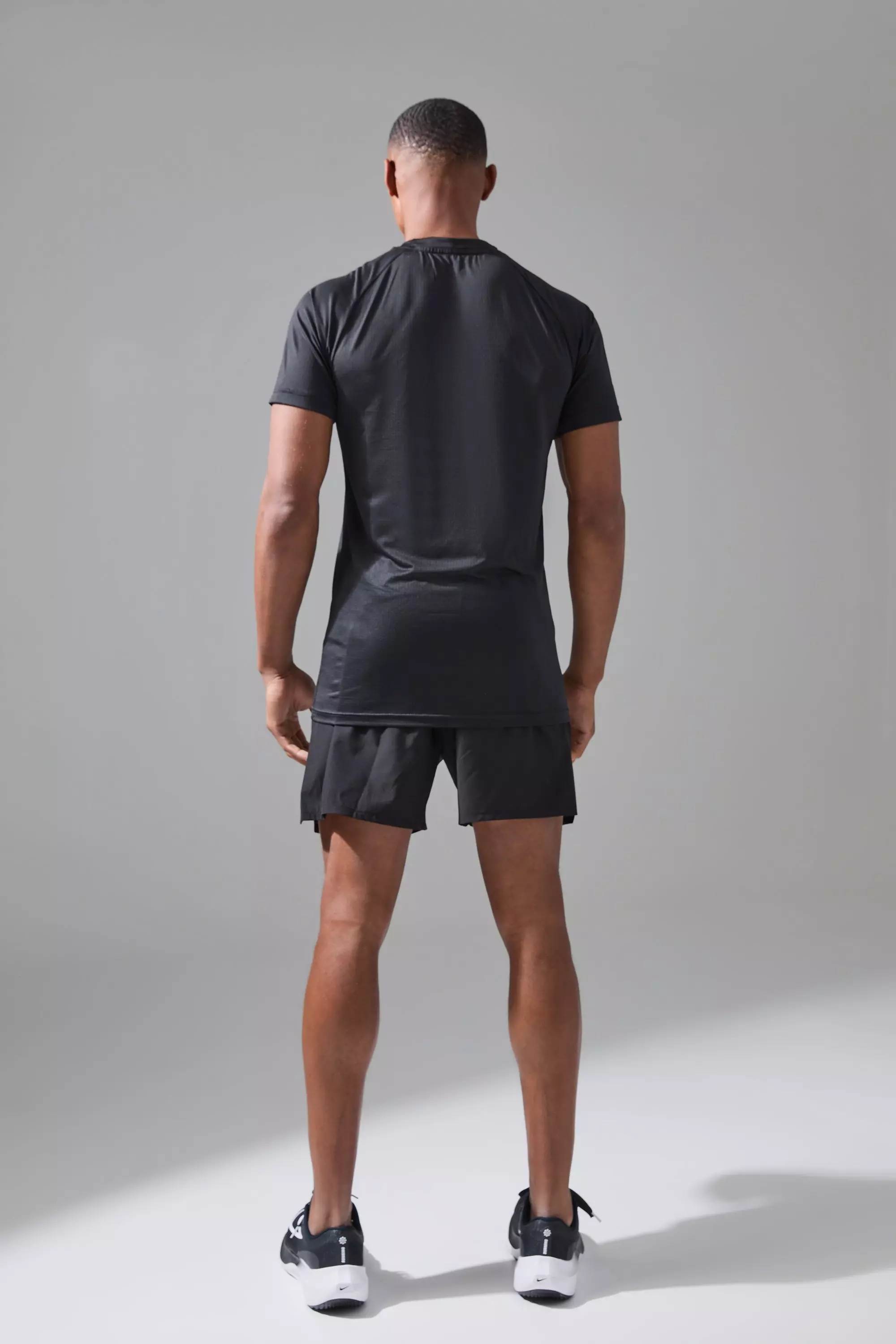 T-shirt de sport léger et respirant - MAN Active, Black autre image