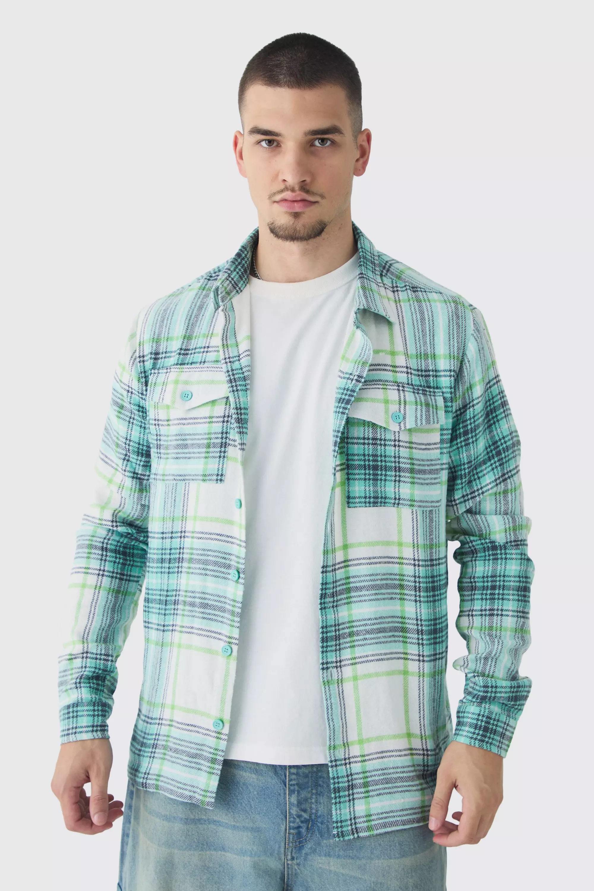 Green Tall Oversized Geborsteld Geruit Groen Overhemd alternatieve afbeelding