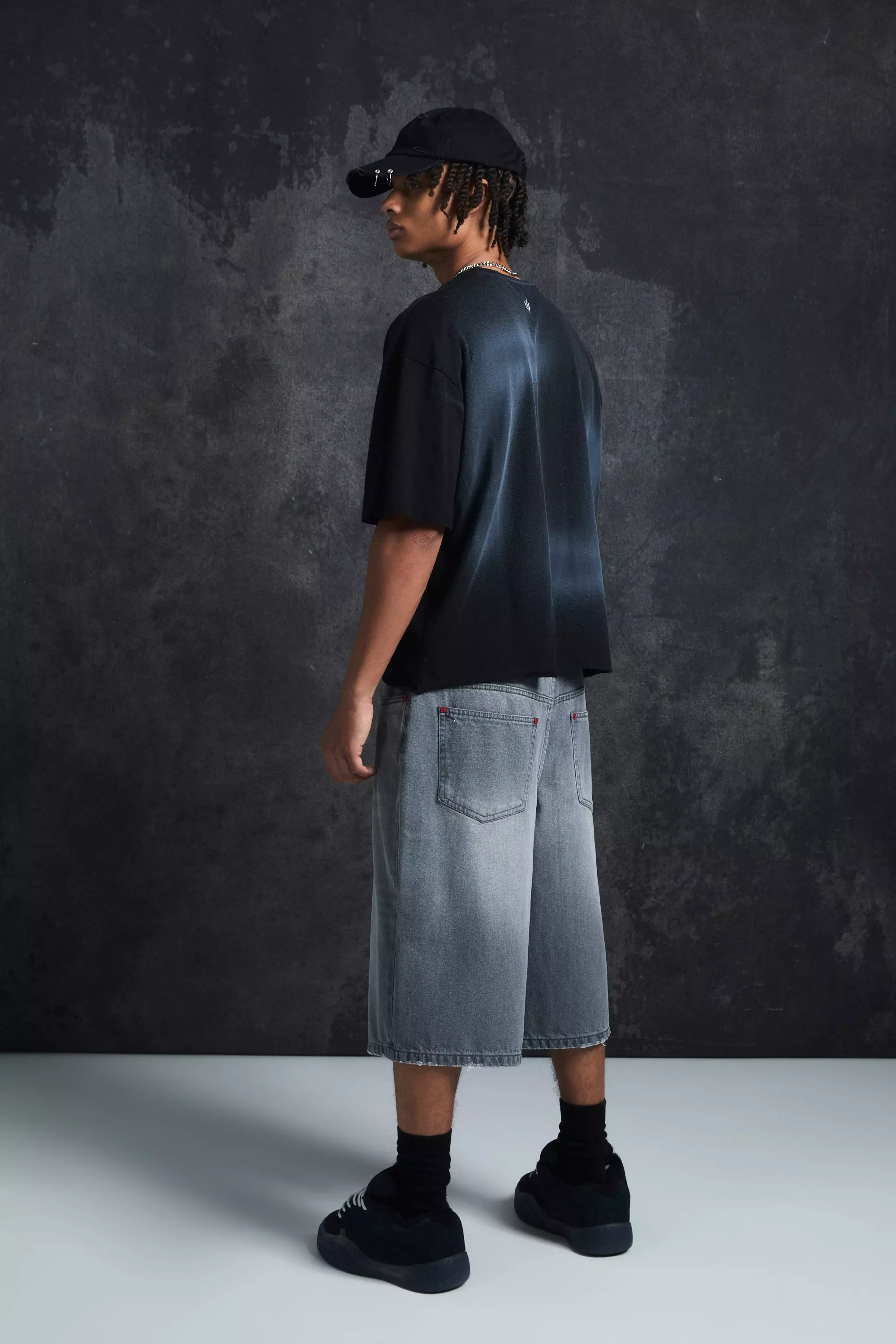 Short long en denim à délavage extrême, Light grey autre image