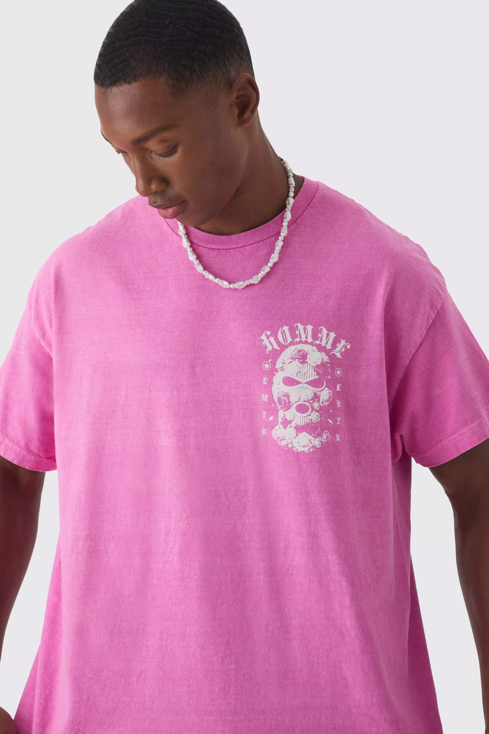 boohoo MAN オーバーサイズ 半袖 フローラル マスク Tシャツ boohoo MAN☆オーバーサイズ 半袖 フローラル マスク Tシャツ