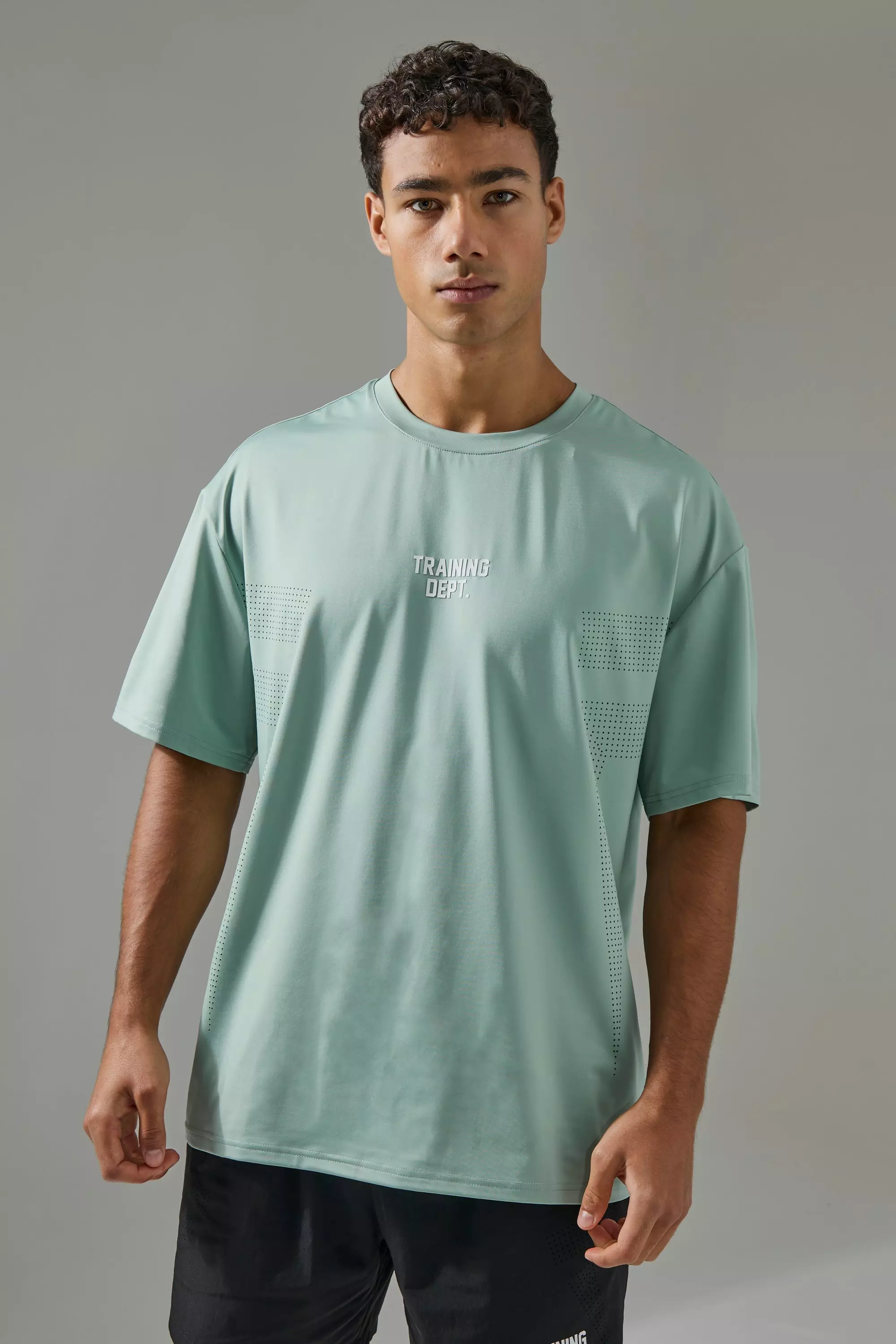 Man Active Training Dept Perforated Performance Oversized T-shirt Sage