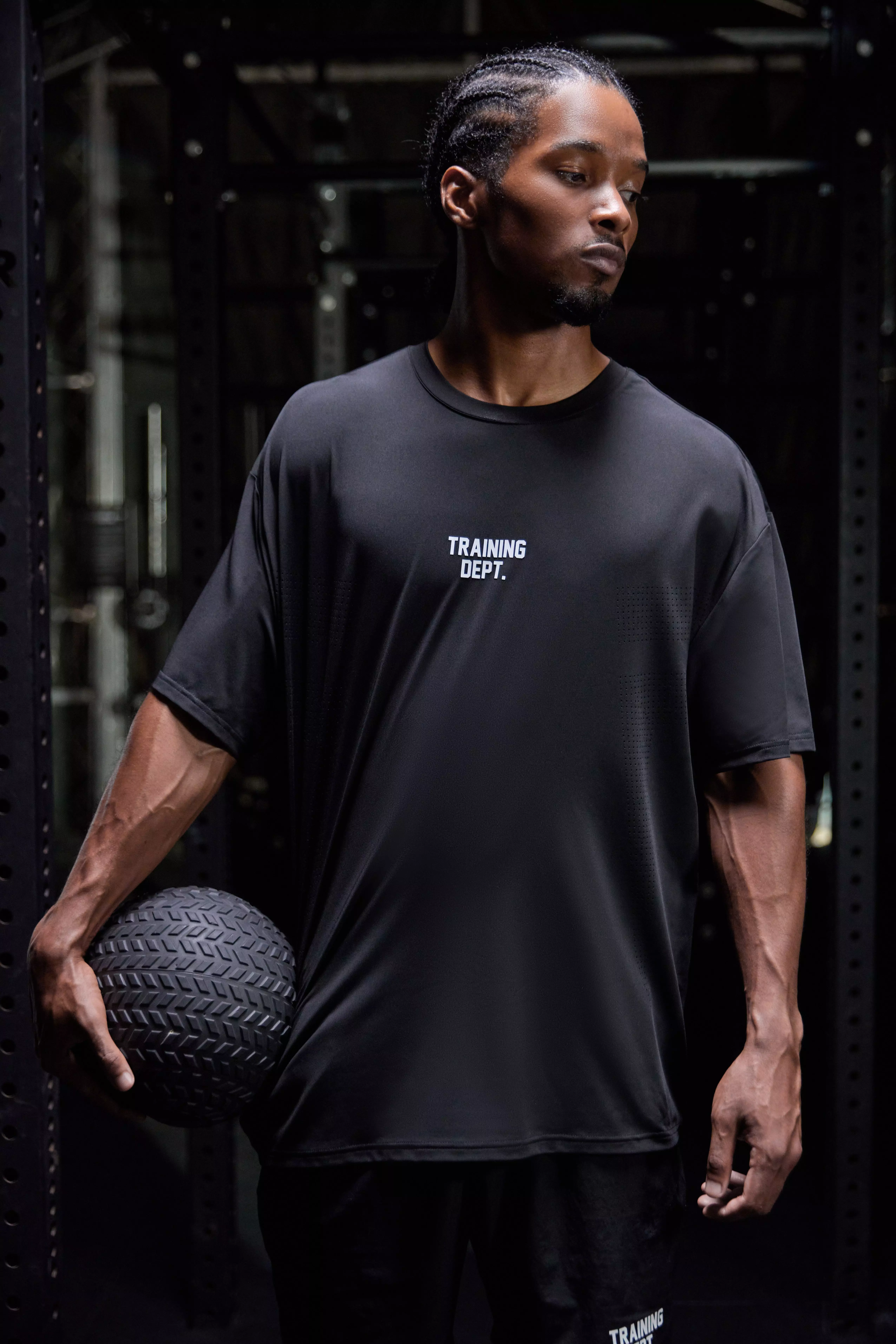 Man Active Training Dept Perforated Performance Oversized T-shirt Black