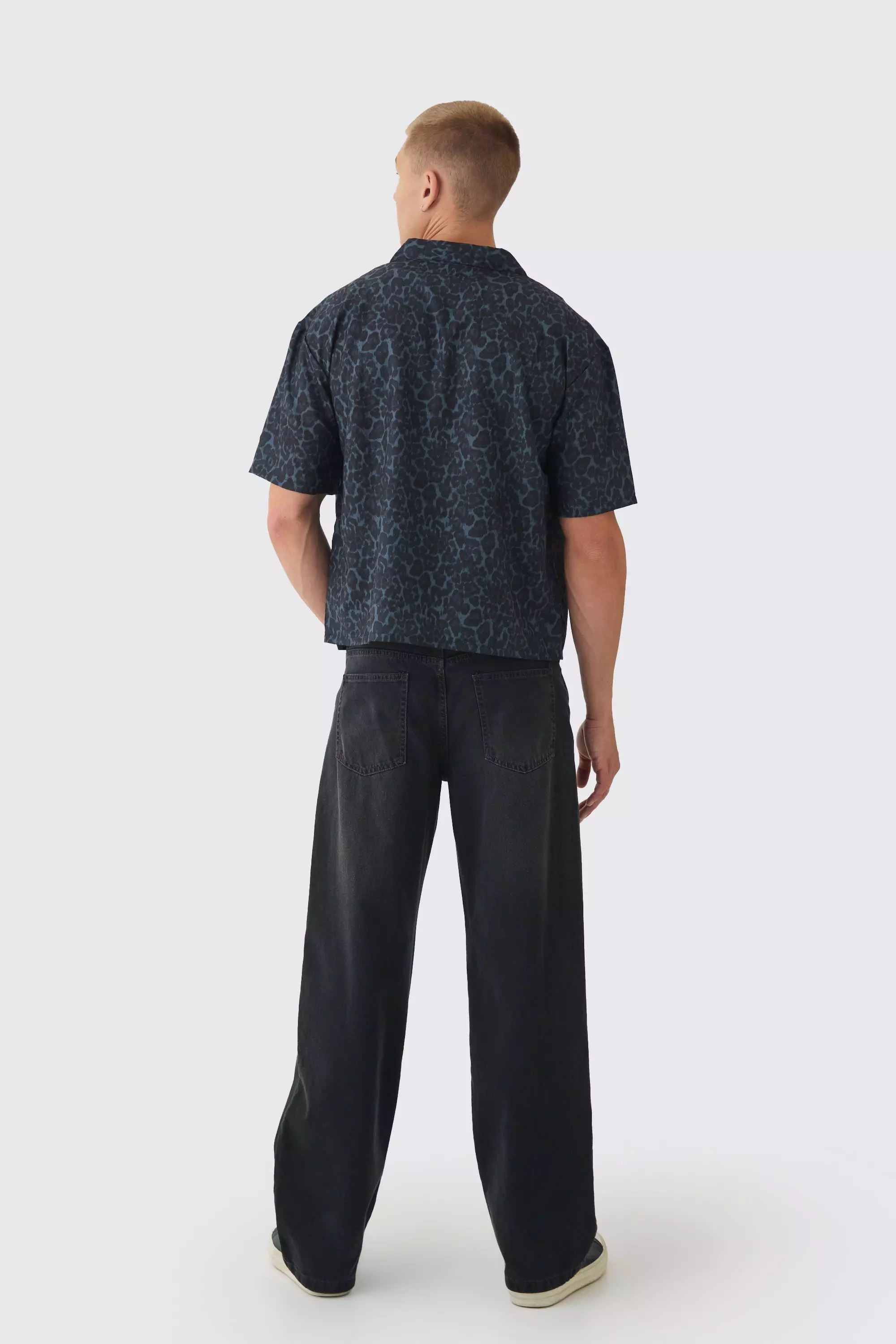 Black Oversized Leopard Print Revere Boxy Shirt alternative image