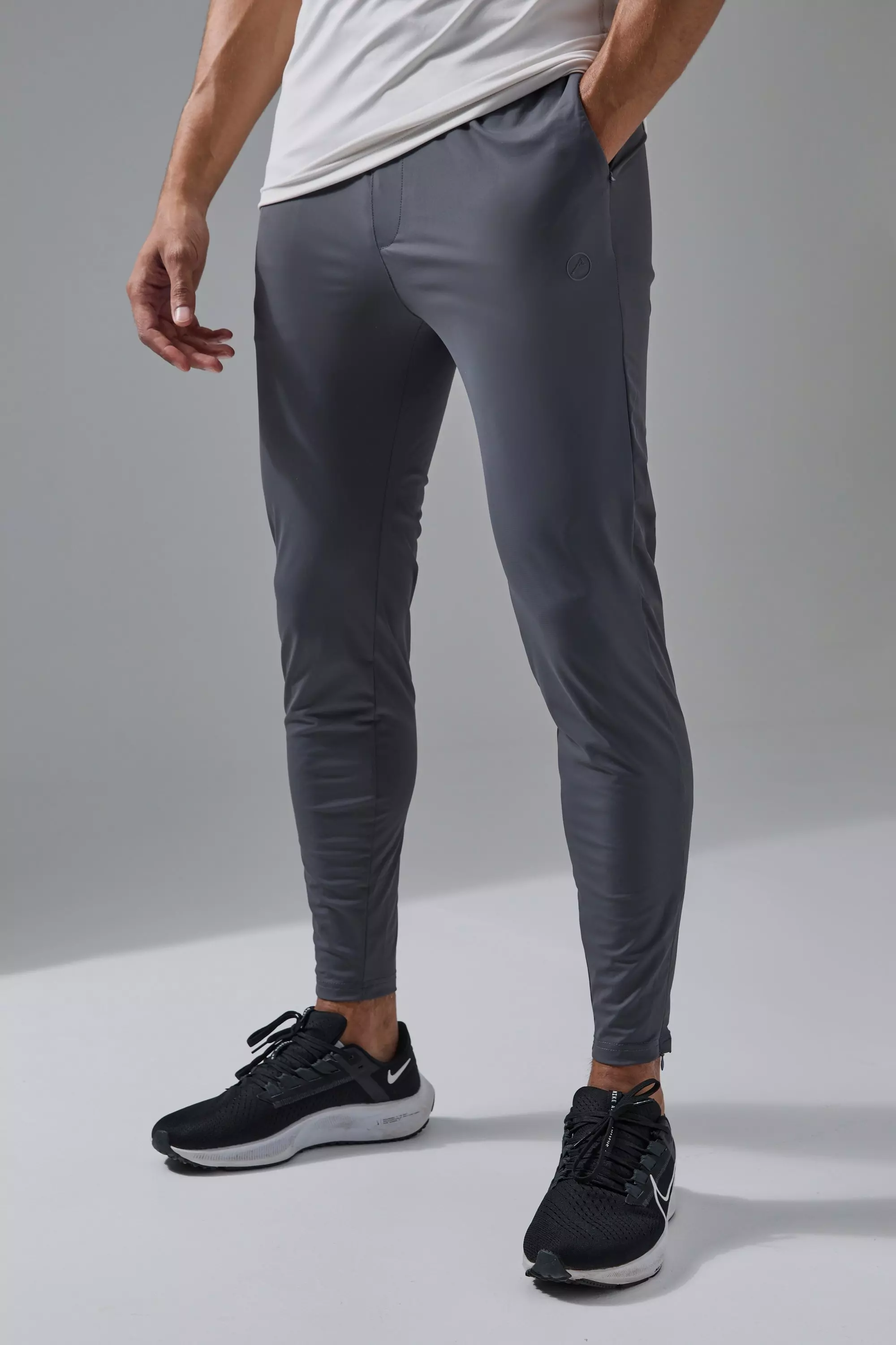 Man Active Ultra Stretch Sweatpants Charcoal