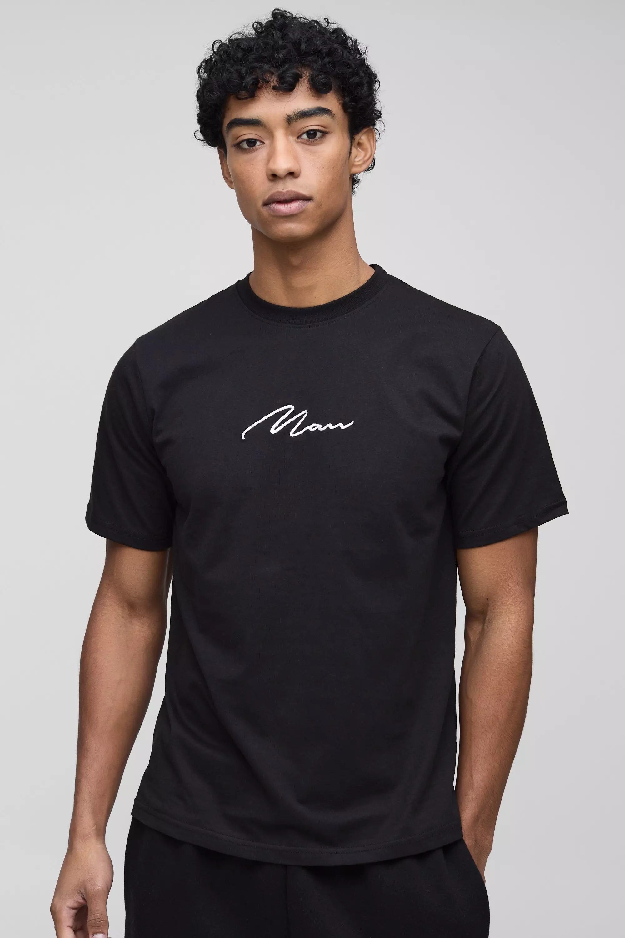 Black Regular Fit Man Signature Embroidered T-shirt alternative image
