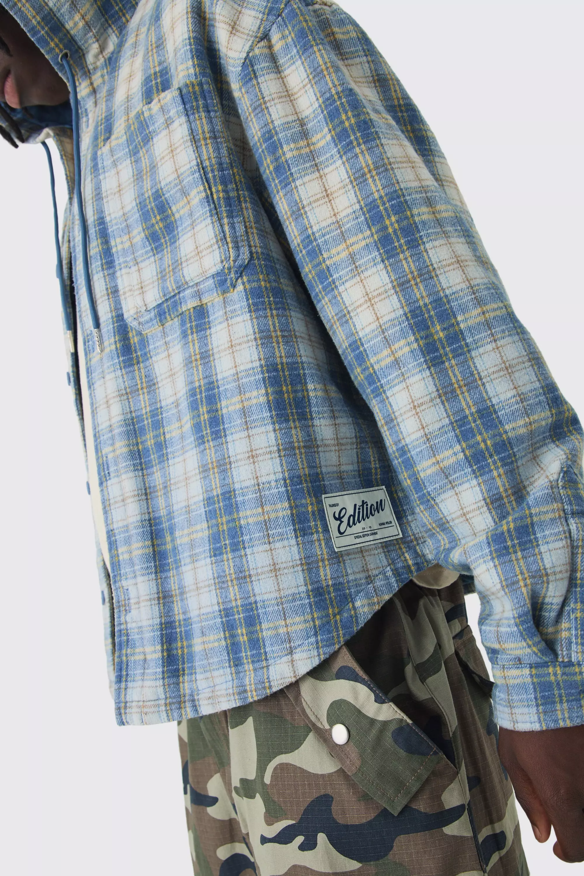 Kariertes Oversize Overshirt mit Kapuze, Light blue alternatives Bild