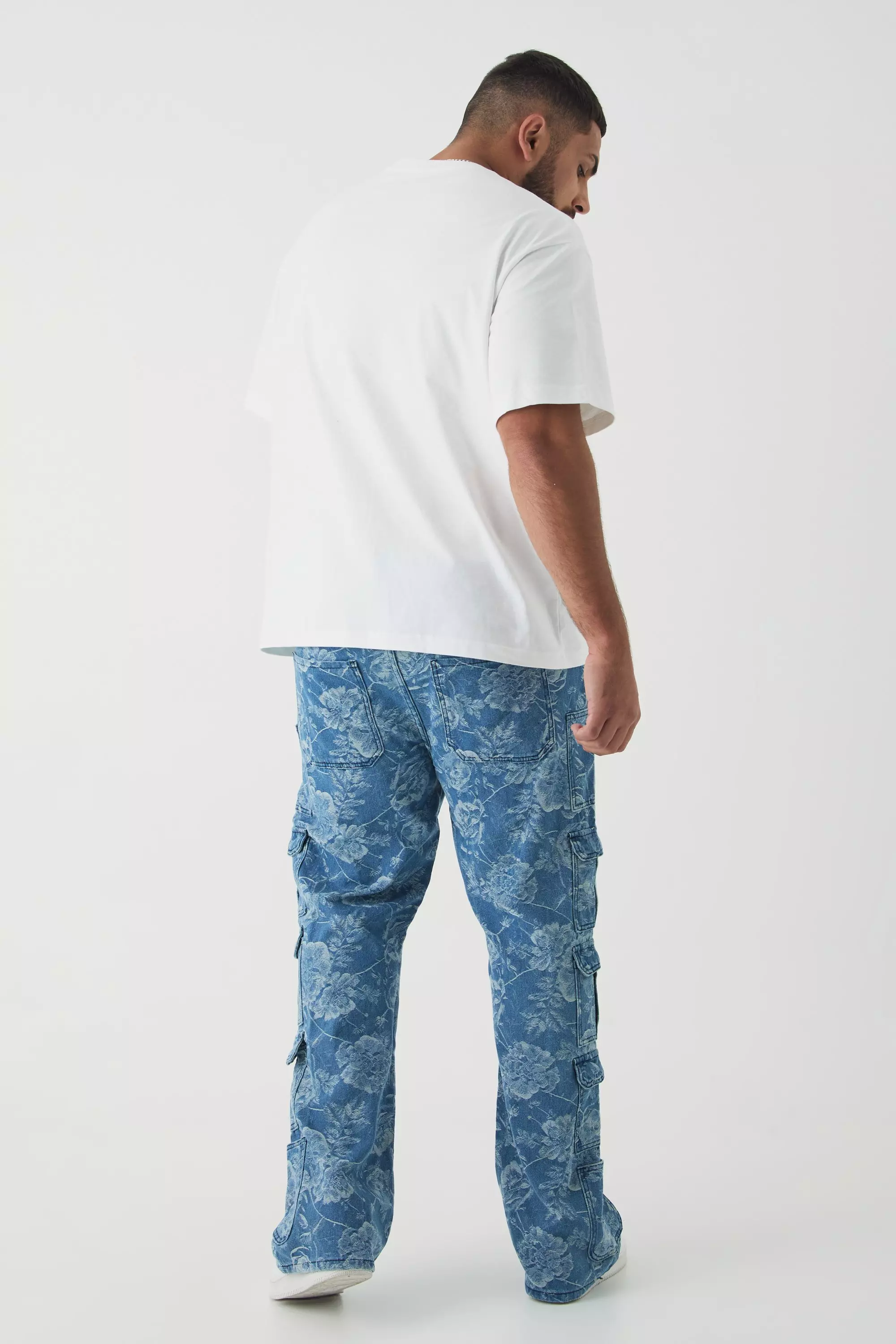 Plus florale Jacquard Cargo-Schlagjeans, Mid blue alternatives Bild