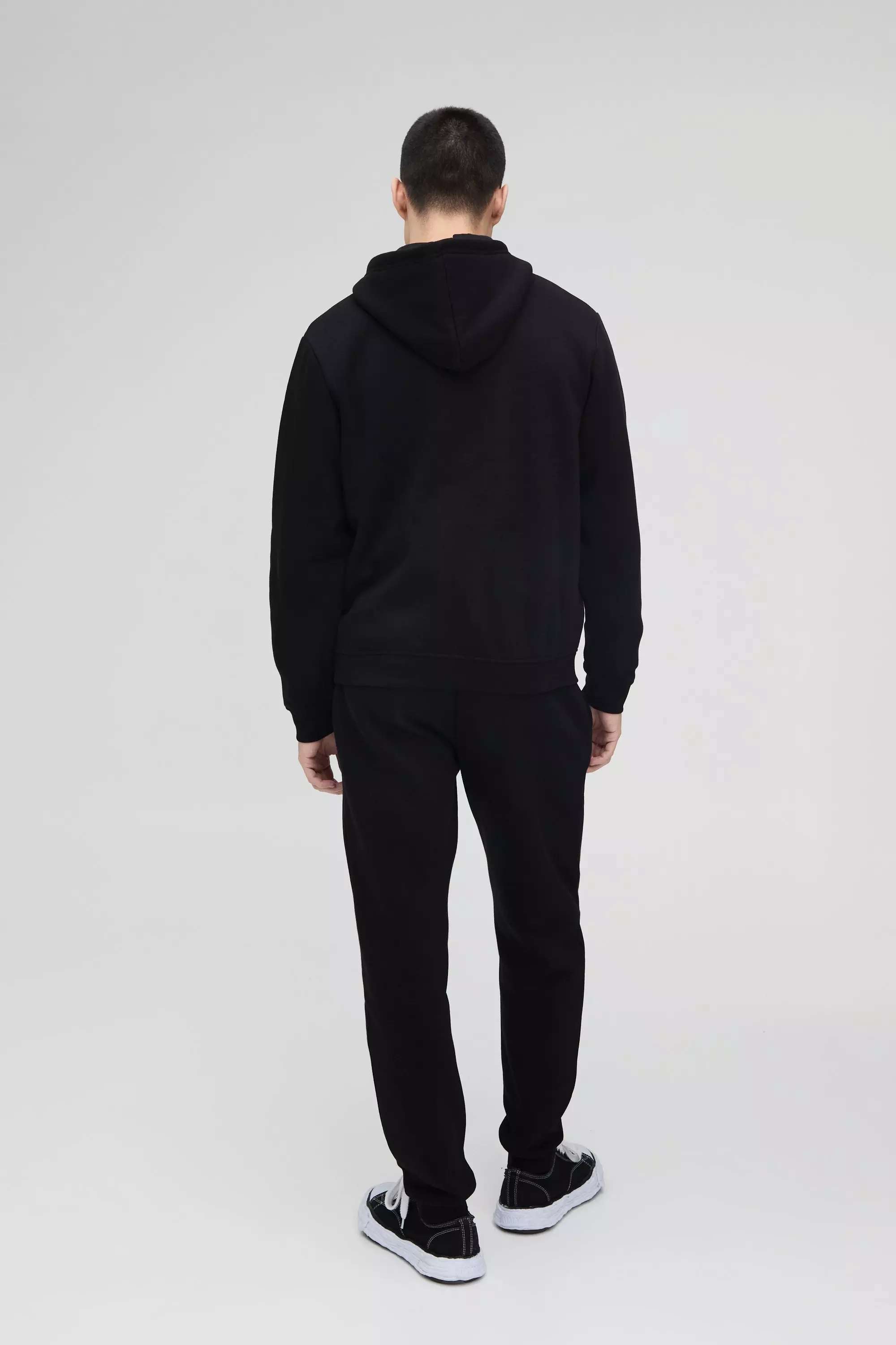 330GSM Basic Zip Through Hoodie | boohooMAN USA
