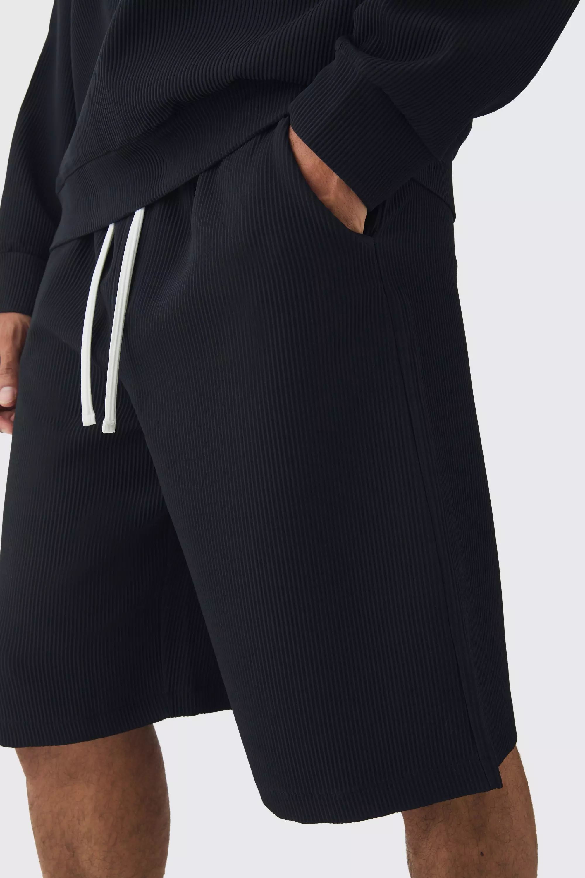 Black Elasticated Waist Pleated Jorts alternative image