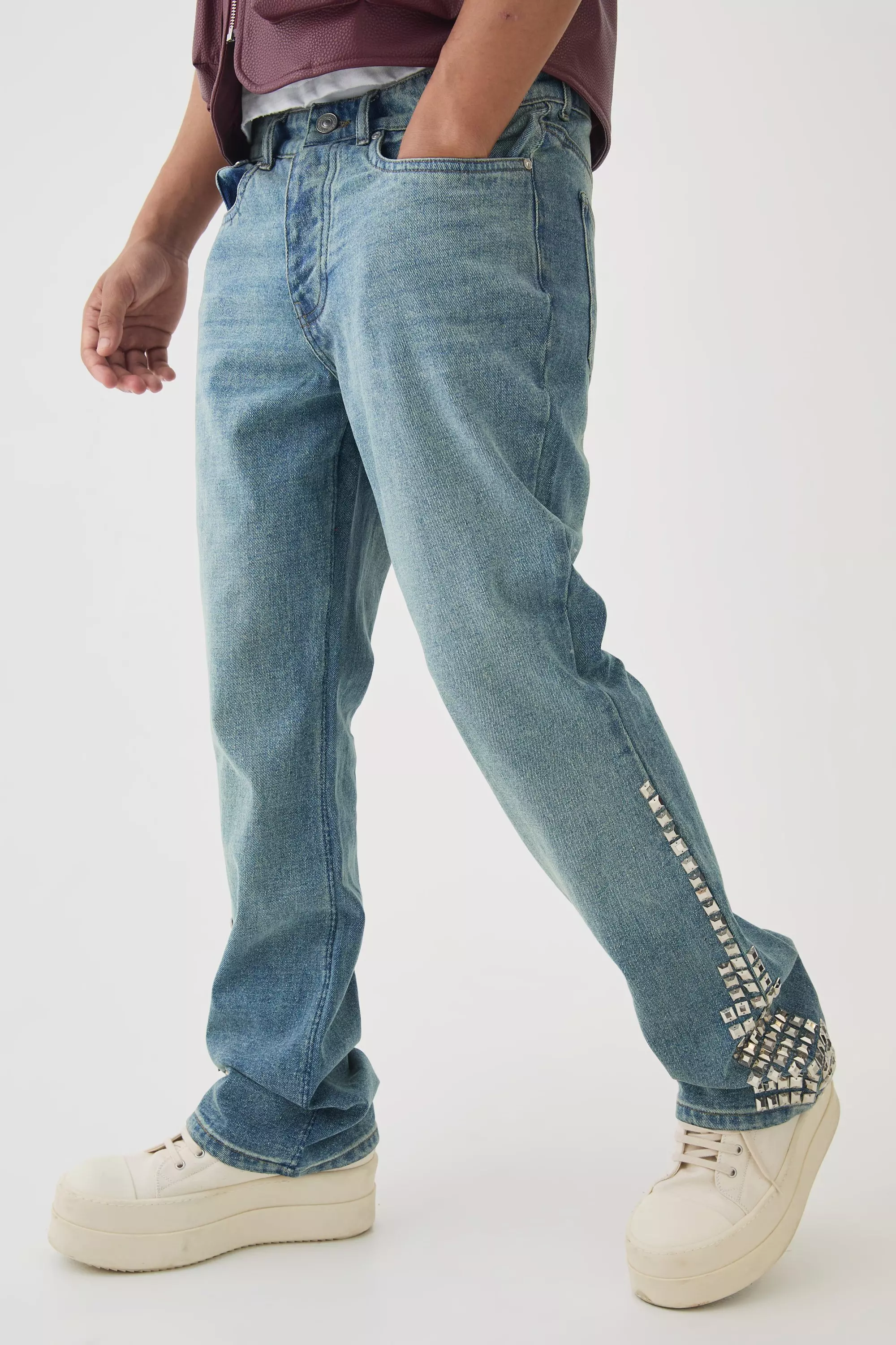 Slim Rigid Flare Studded Jeans Light blue