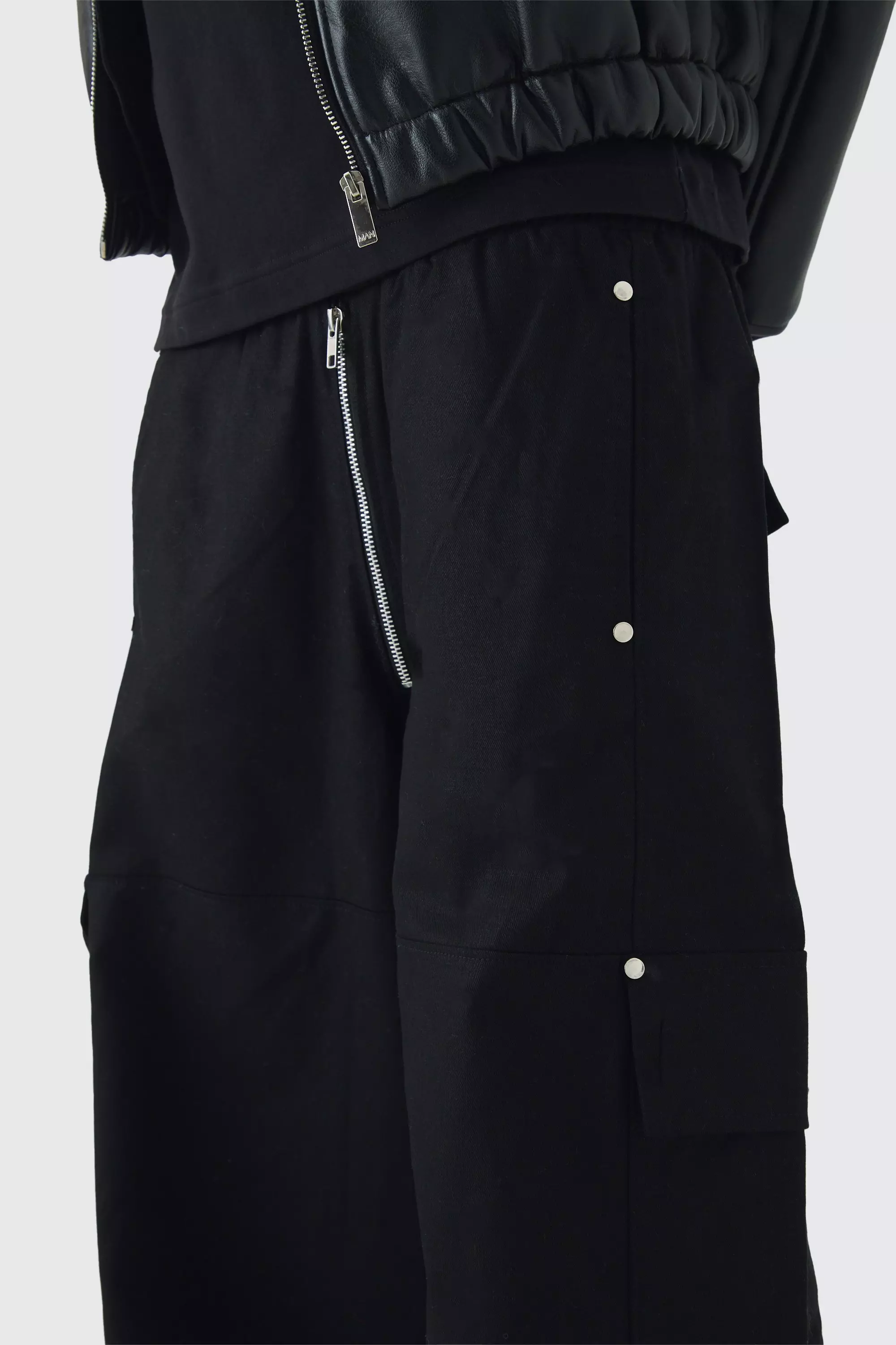 Elasticated Waist Baggy Fit Heavy Twill Extended Drawcord Cargo Pants | boohooMAN USA
