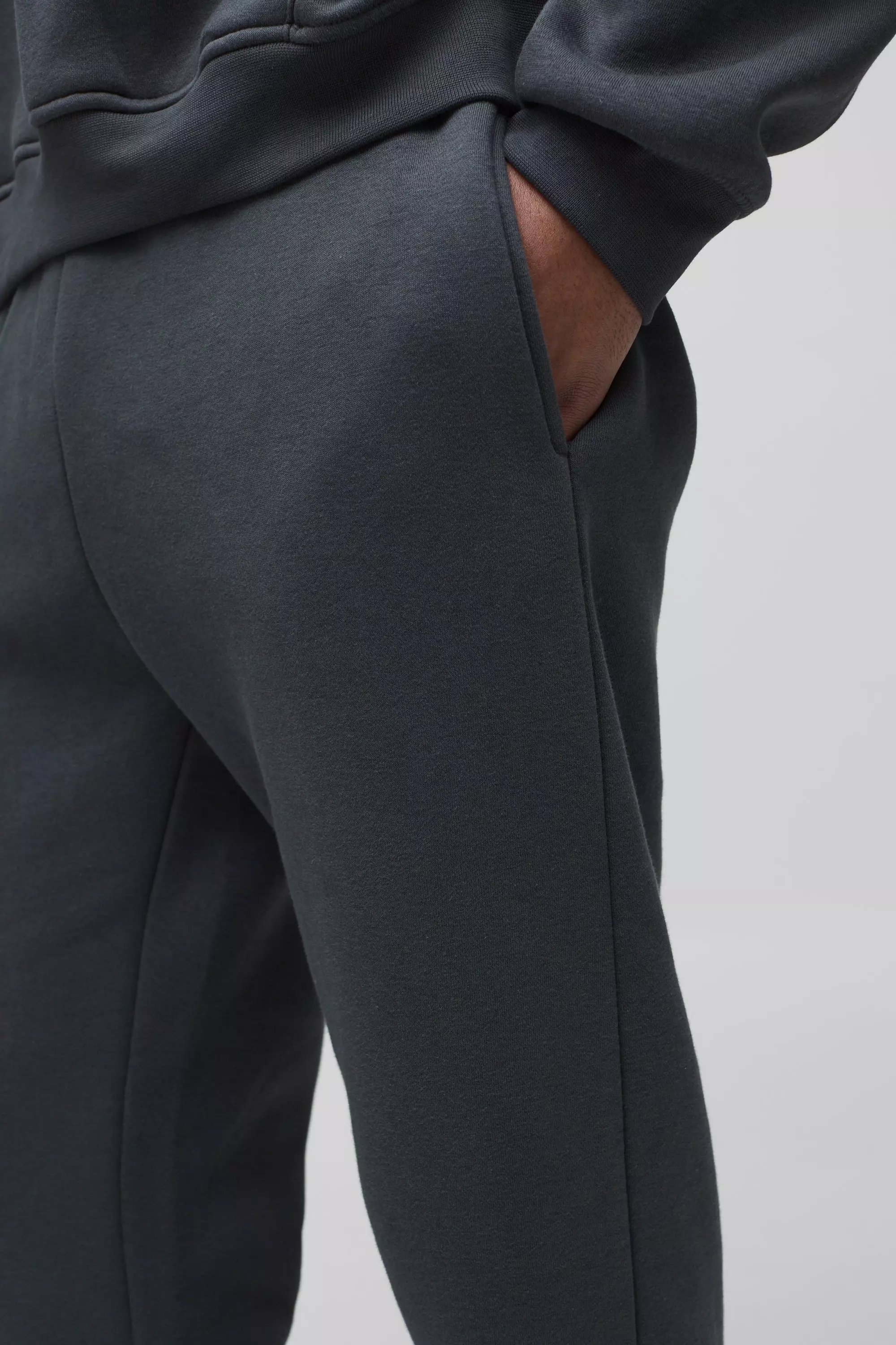 330GSM Straight Leg Basic Jogger | boohooMAN USA