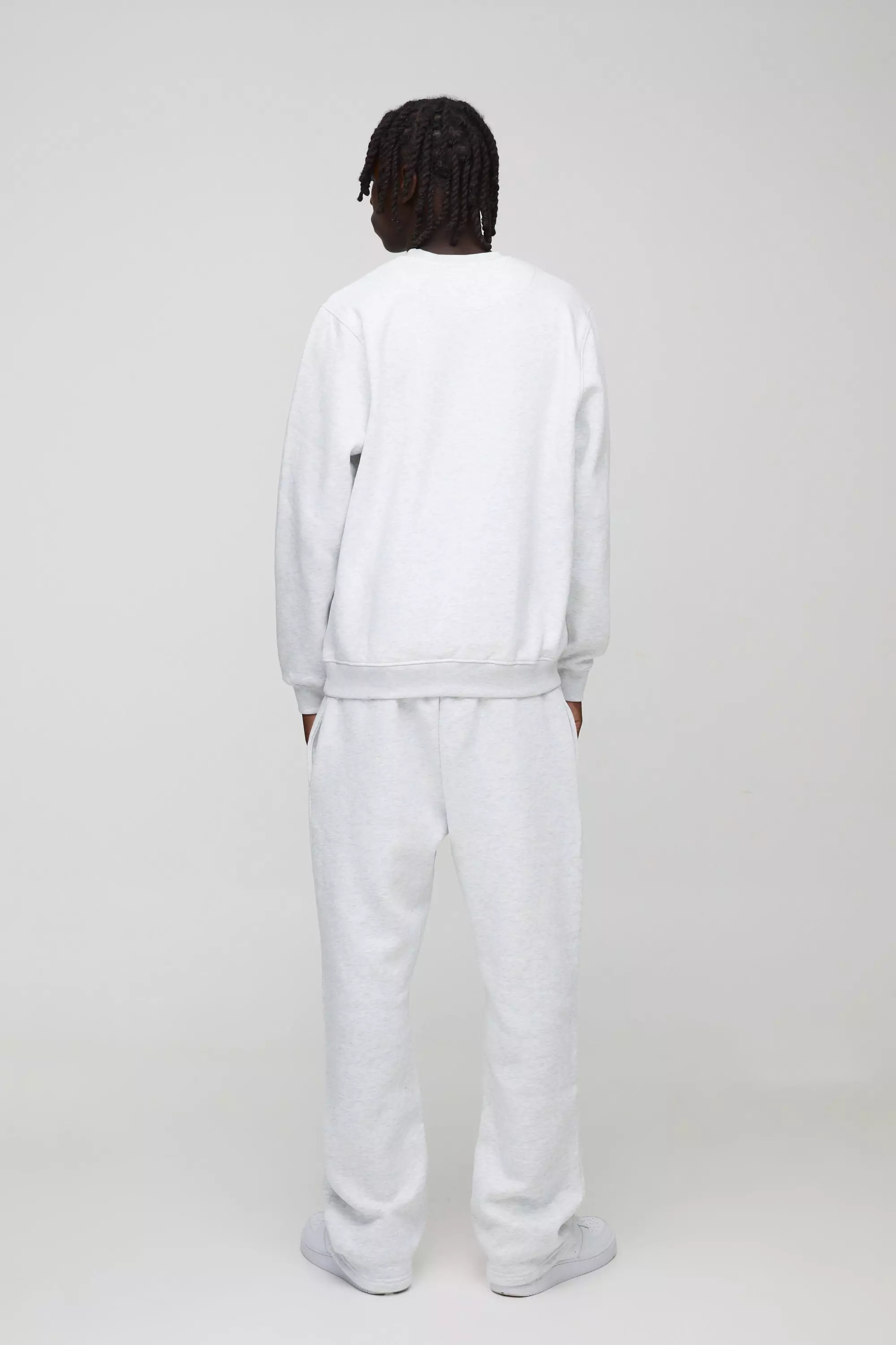 330GSM Straight Leg Basic Jogger | boohooMAN USA