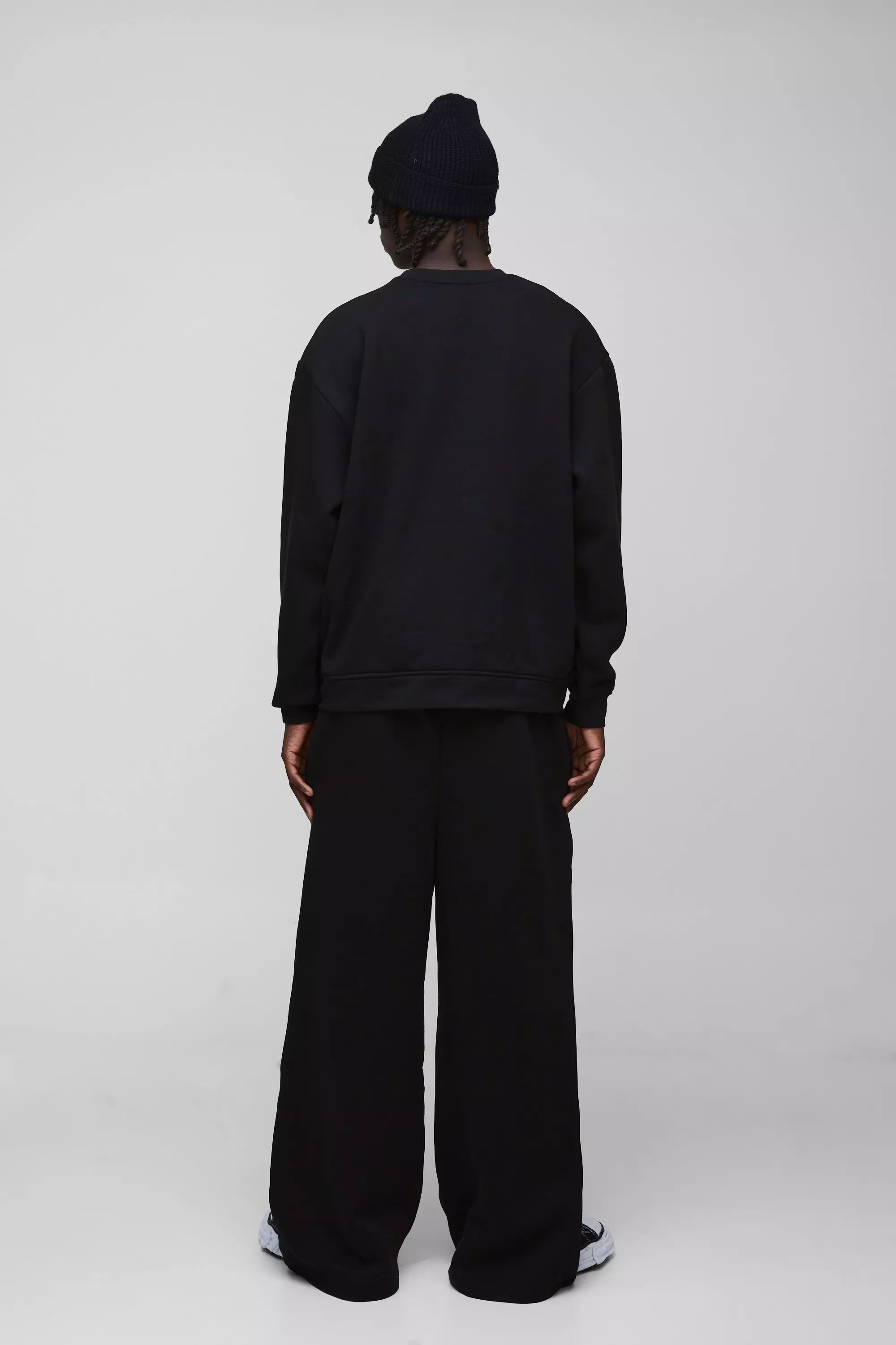 330GSM Extreme Wide Leg Basic Jogger | boohooMAN USA