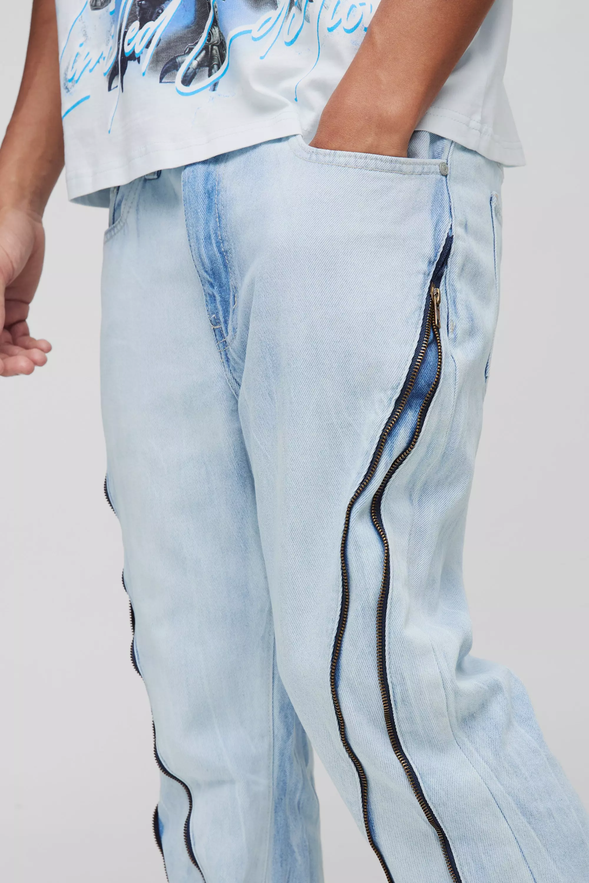 Light blue Slim Rigid Flare Zip Detail Jeans alternative image