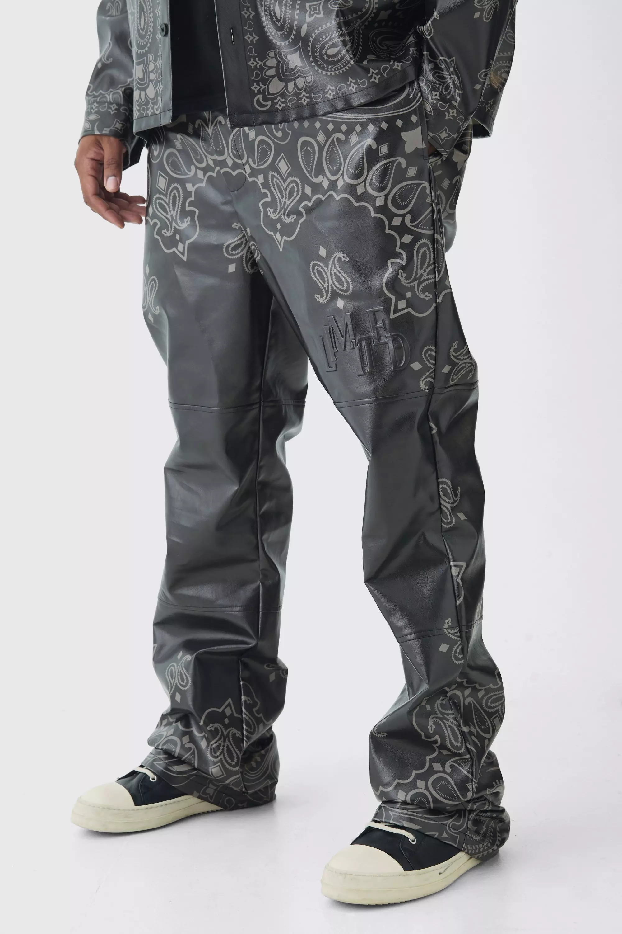 Grande taille - Pantalon flare à imprimé bandana, Black autre image