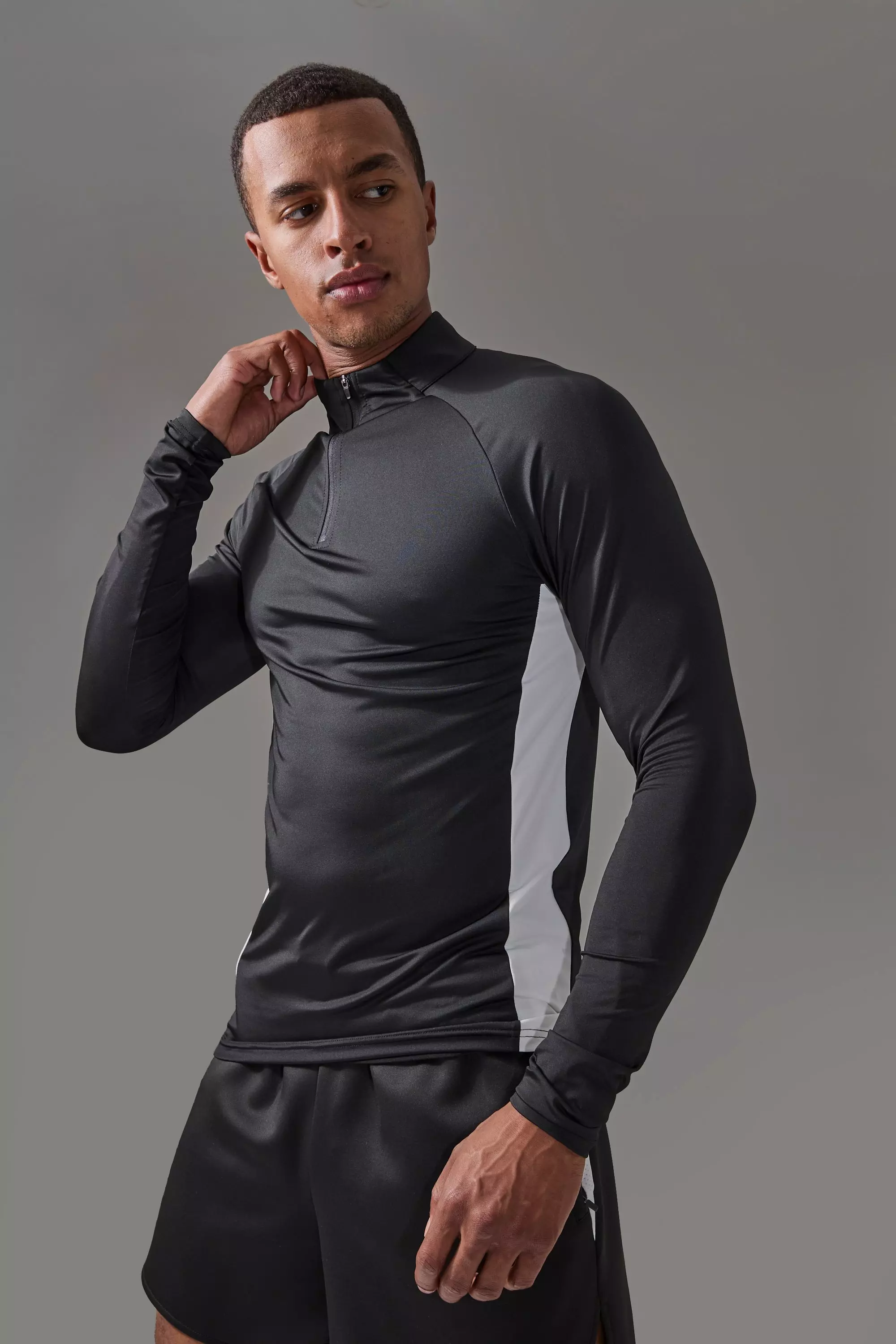 Man Active Pro Regular Fit 1/4 Zip Top Black