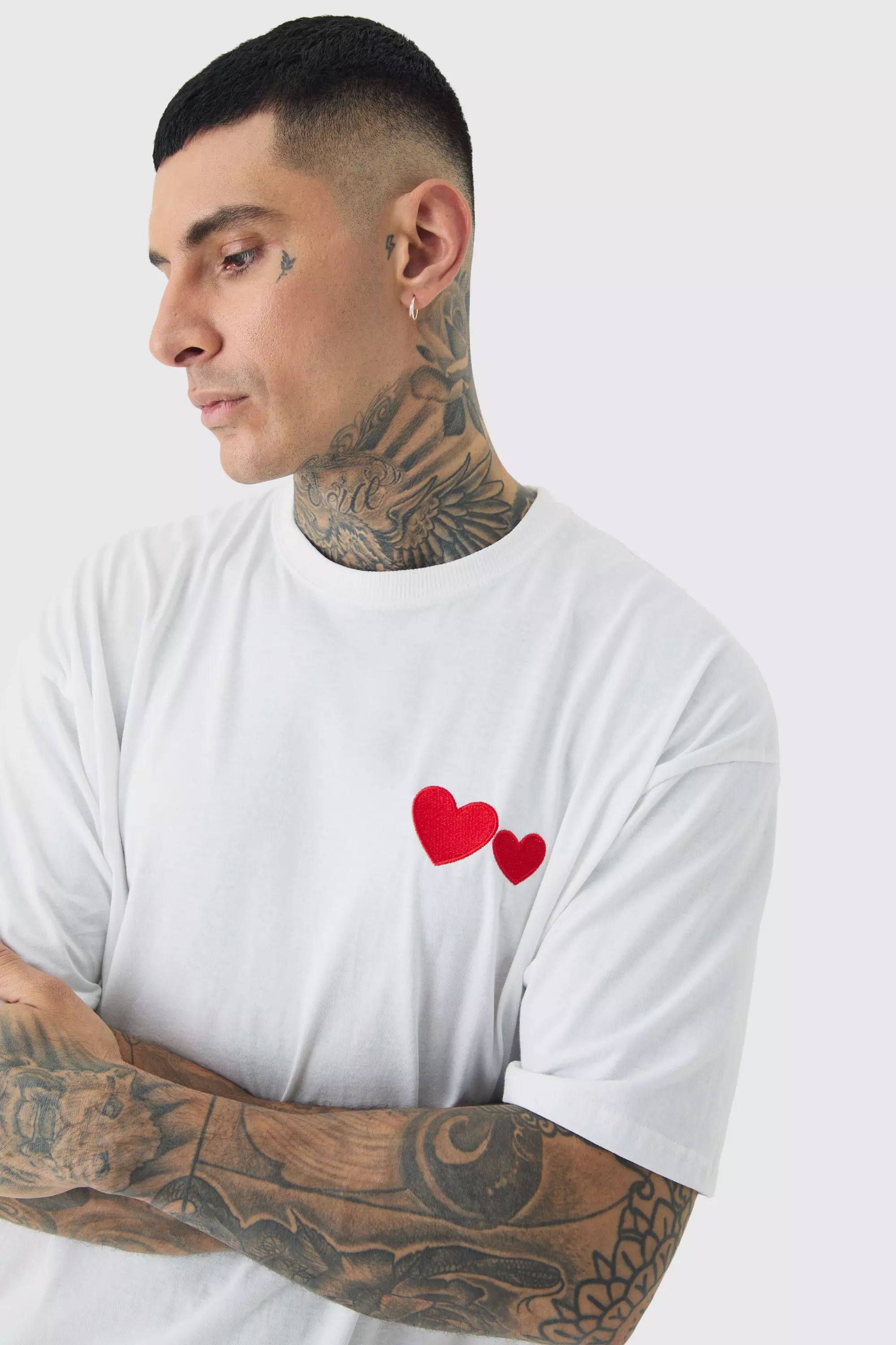 Tall weißes T-Shirt mit Love Herz Stickerei, White alternatives Bild