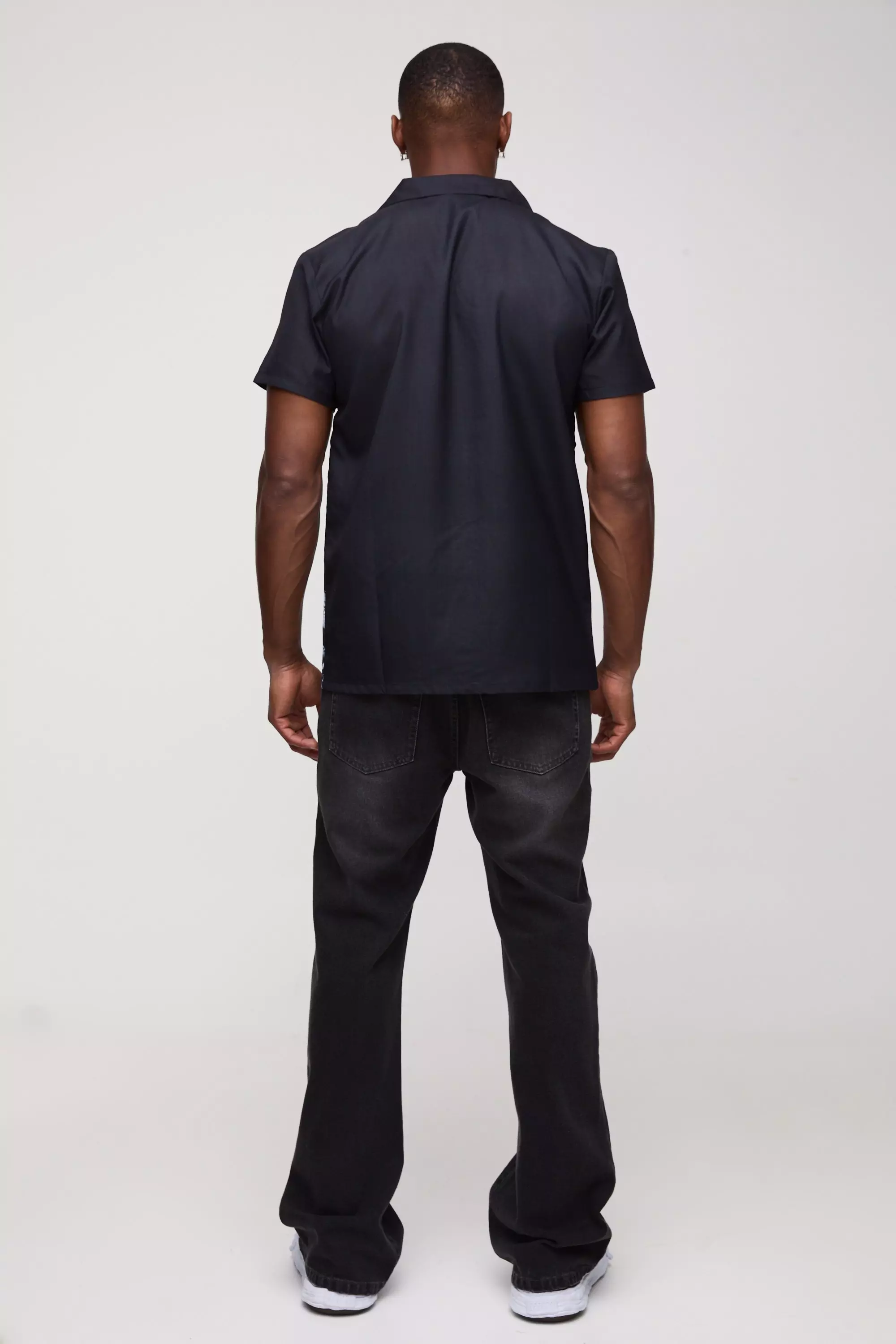 Camicia Regular Fit Con Stampa Di Statua, Black immagine alternativa