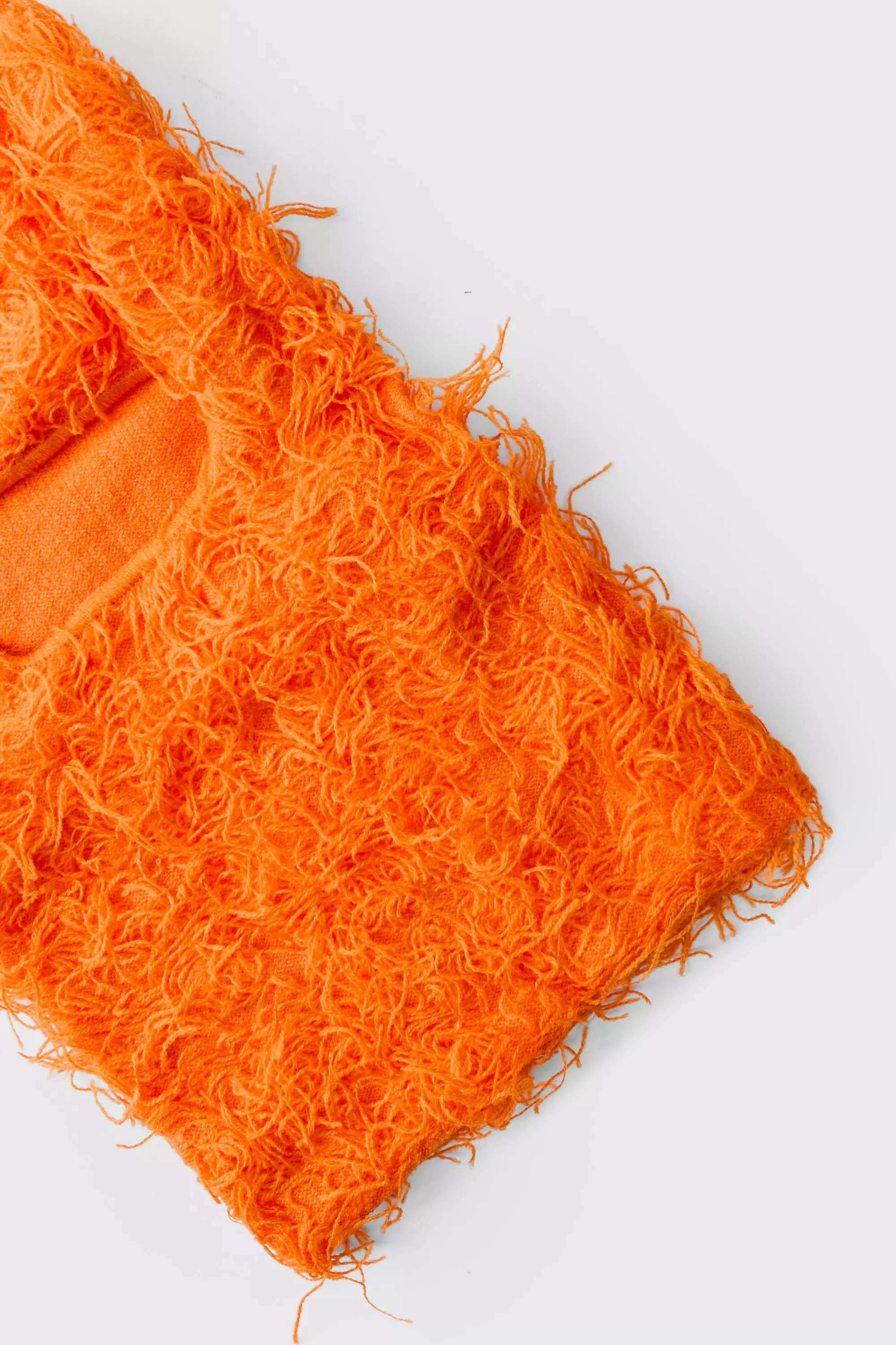 Cache-cœur en maille orange autre image