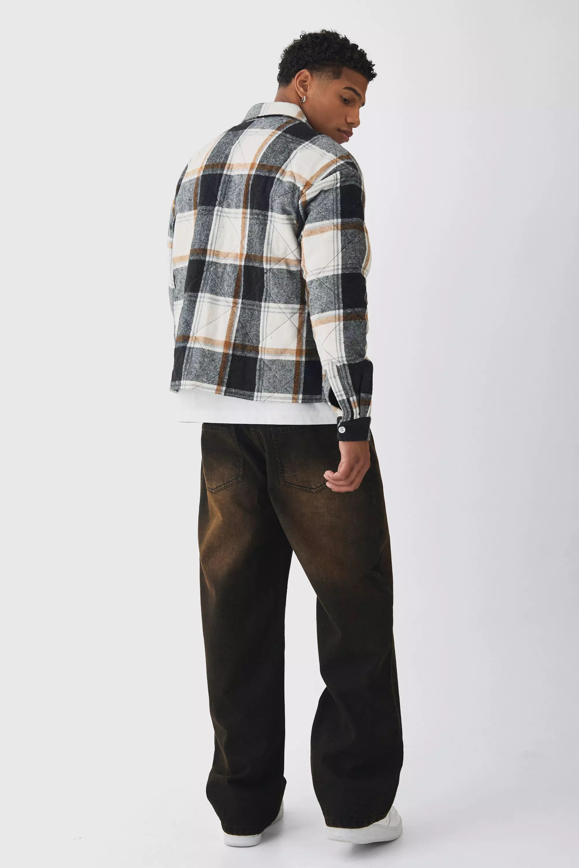 Relaxed Rigid Brown Washed Jeans alternative image