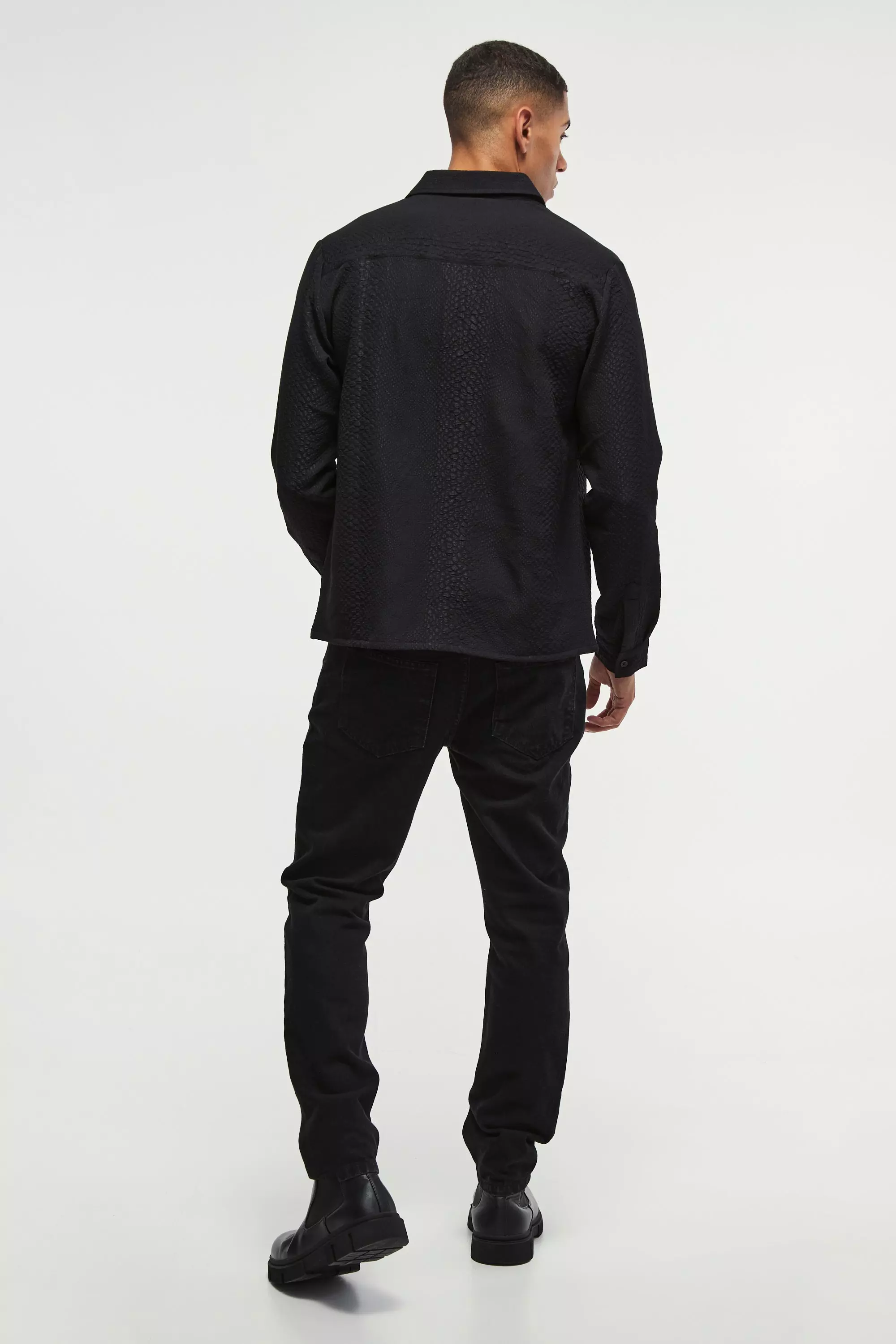 Jacquard Hemd mit Kragen und Schlagenprint, Black alternatives Bild
