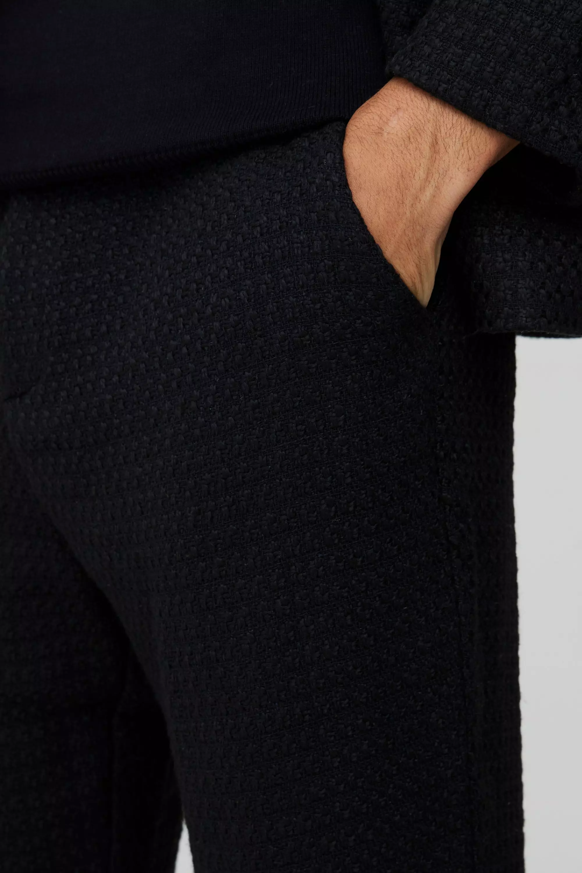Black Toelopende Bouclé Pantalons alternatieve afbeelding