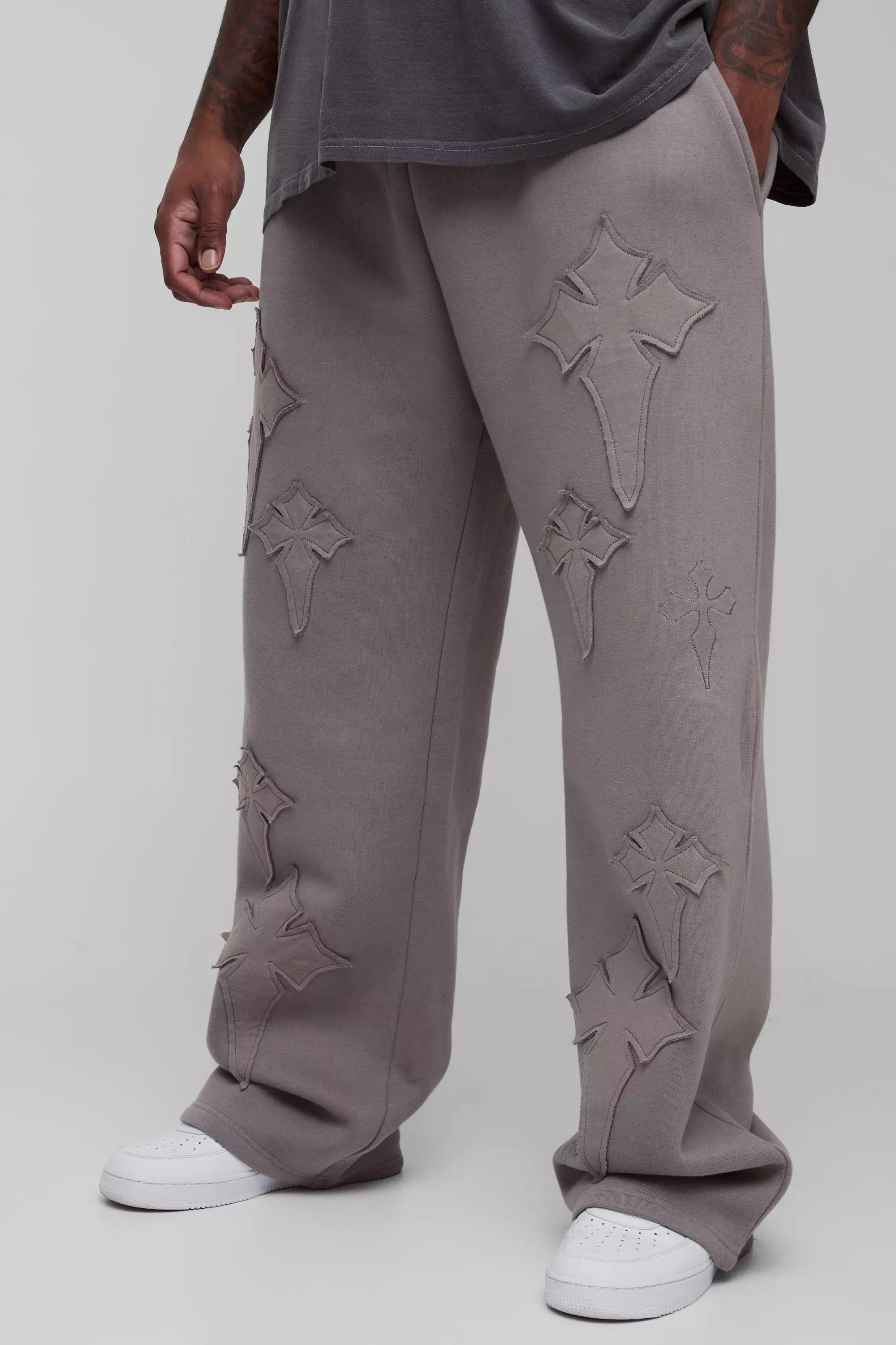 Plus Relaxed Cross Applique Sweatpants Stone