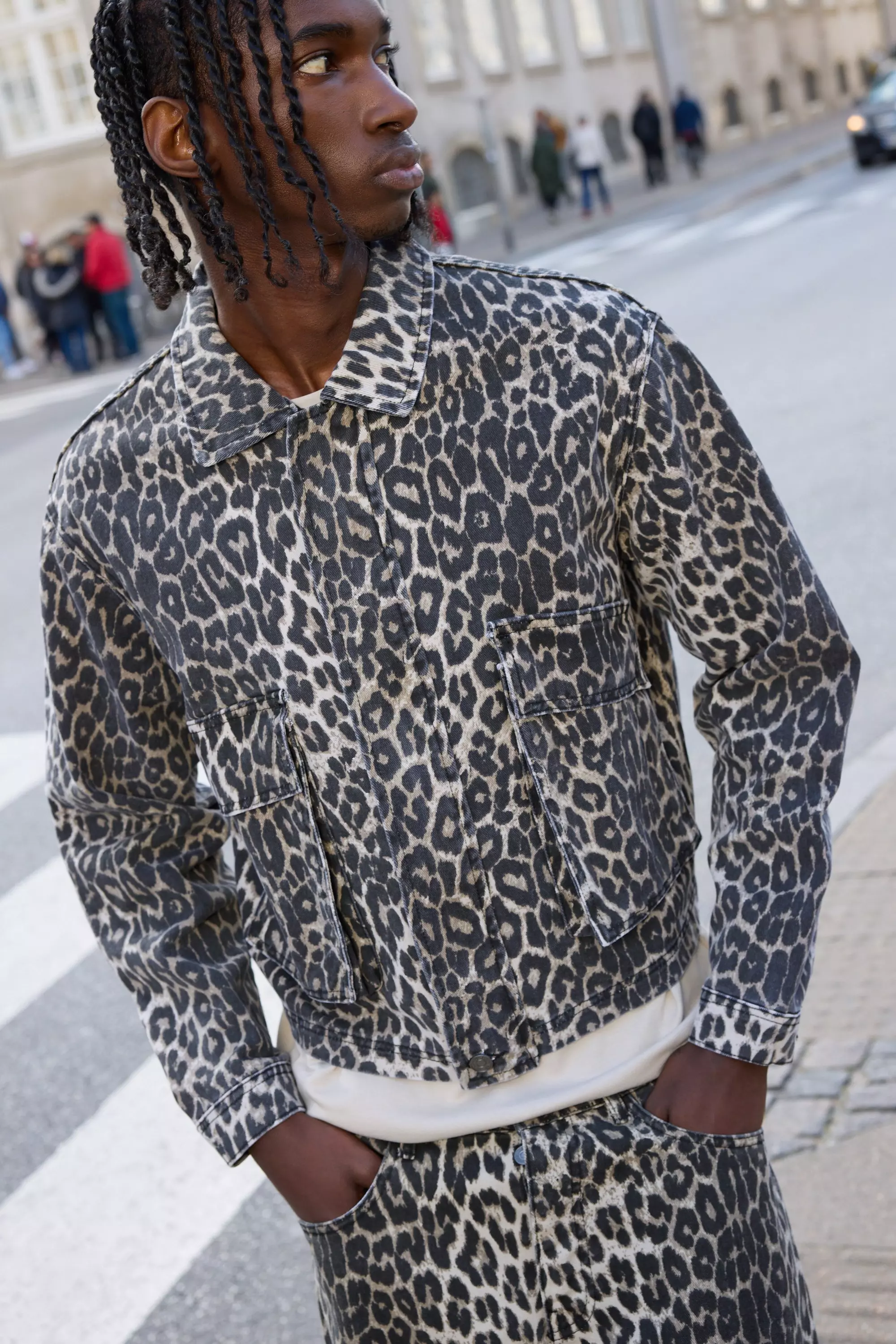 Brown Relaxed Cropped Leopard Denim Jacket alternative image