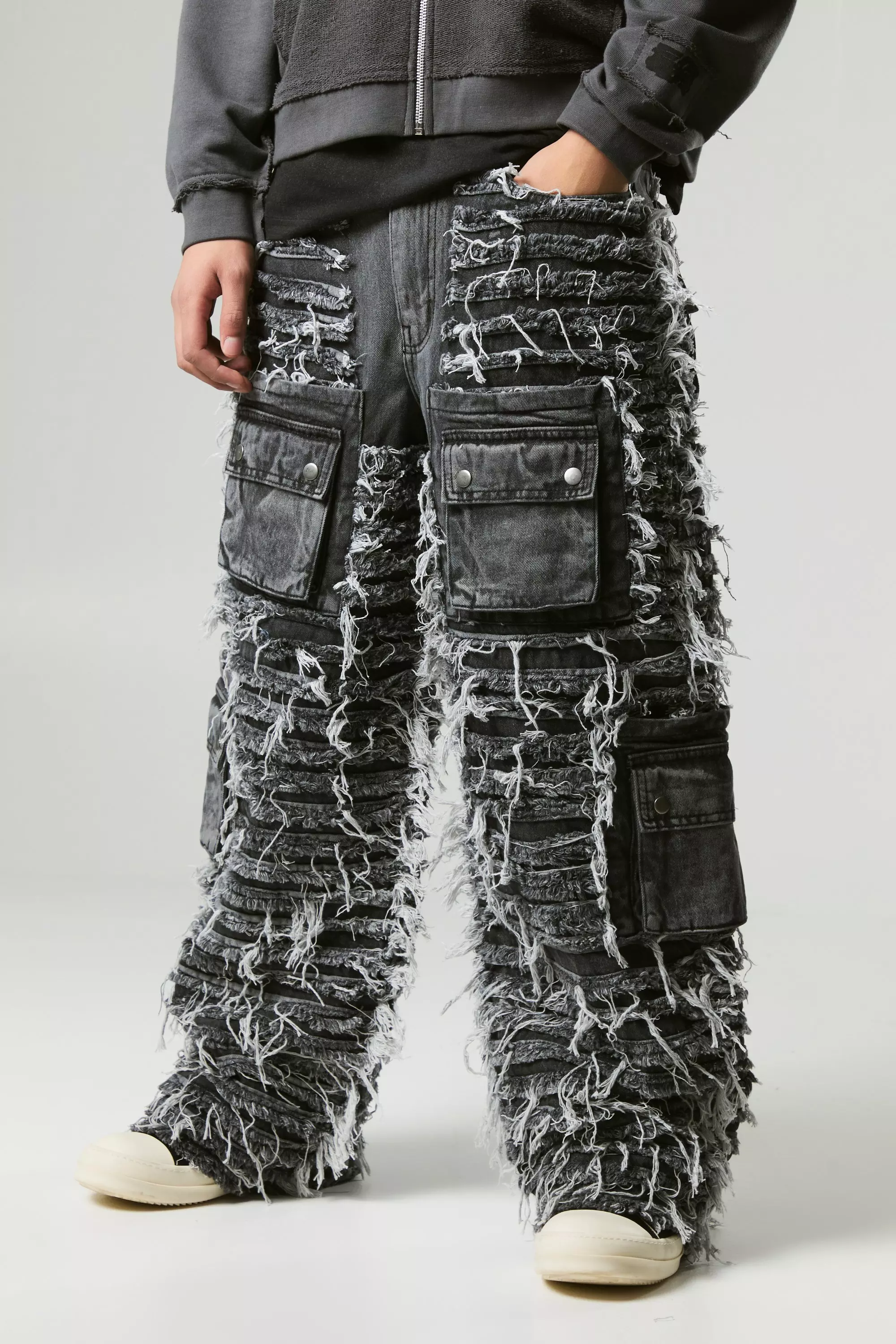 Baggy Fit All Over Extreme Ripped Jeans Mid grey