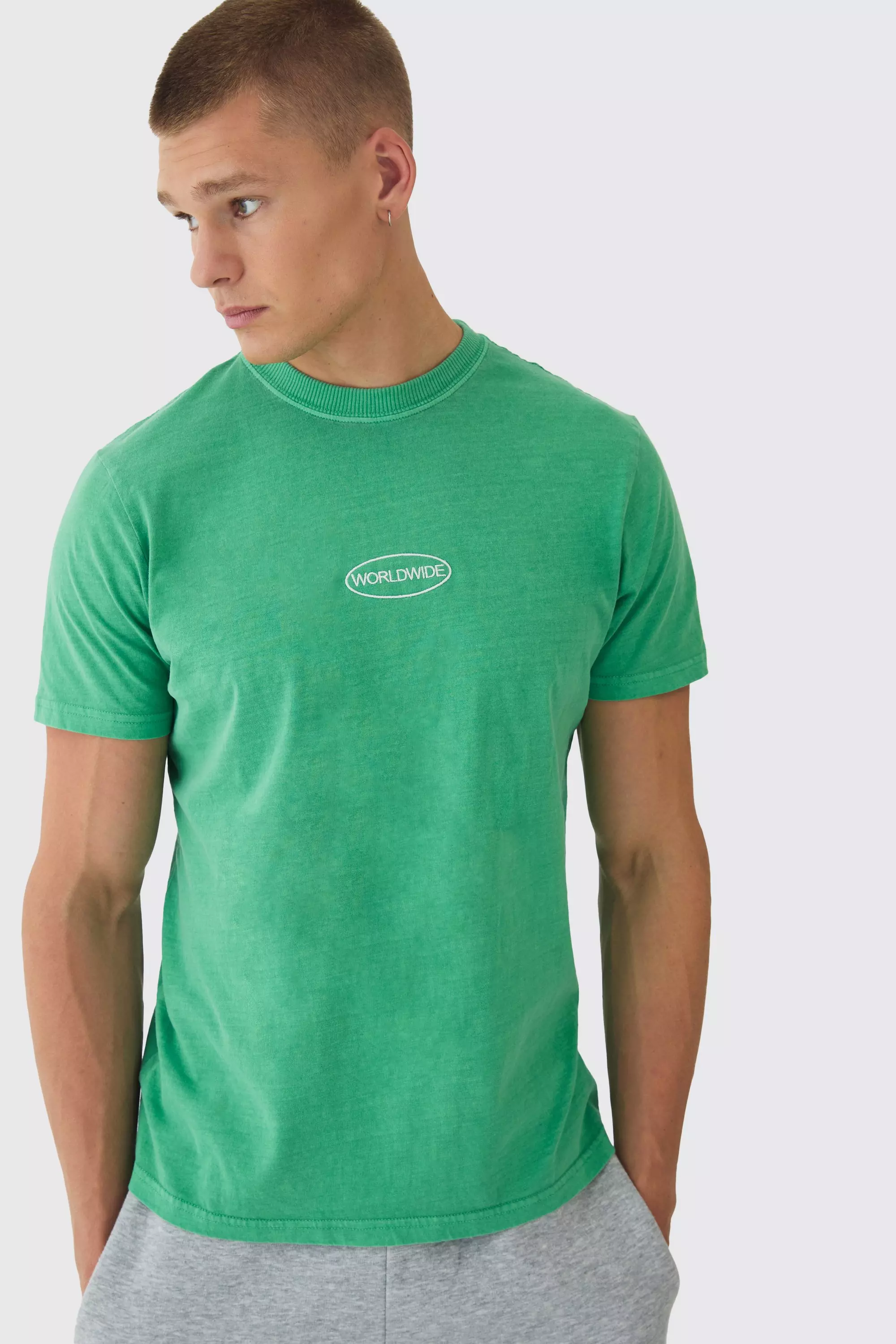 Slim Worldwide Chest Wash Embroidered T-Shirt Green