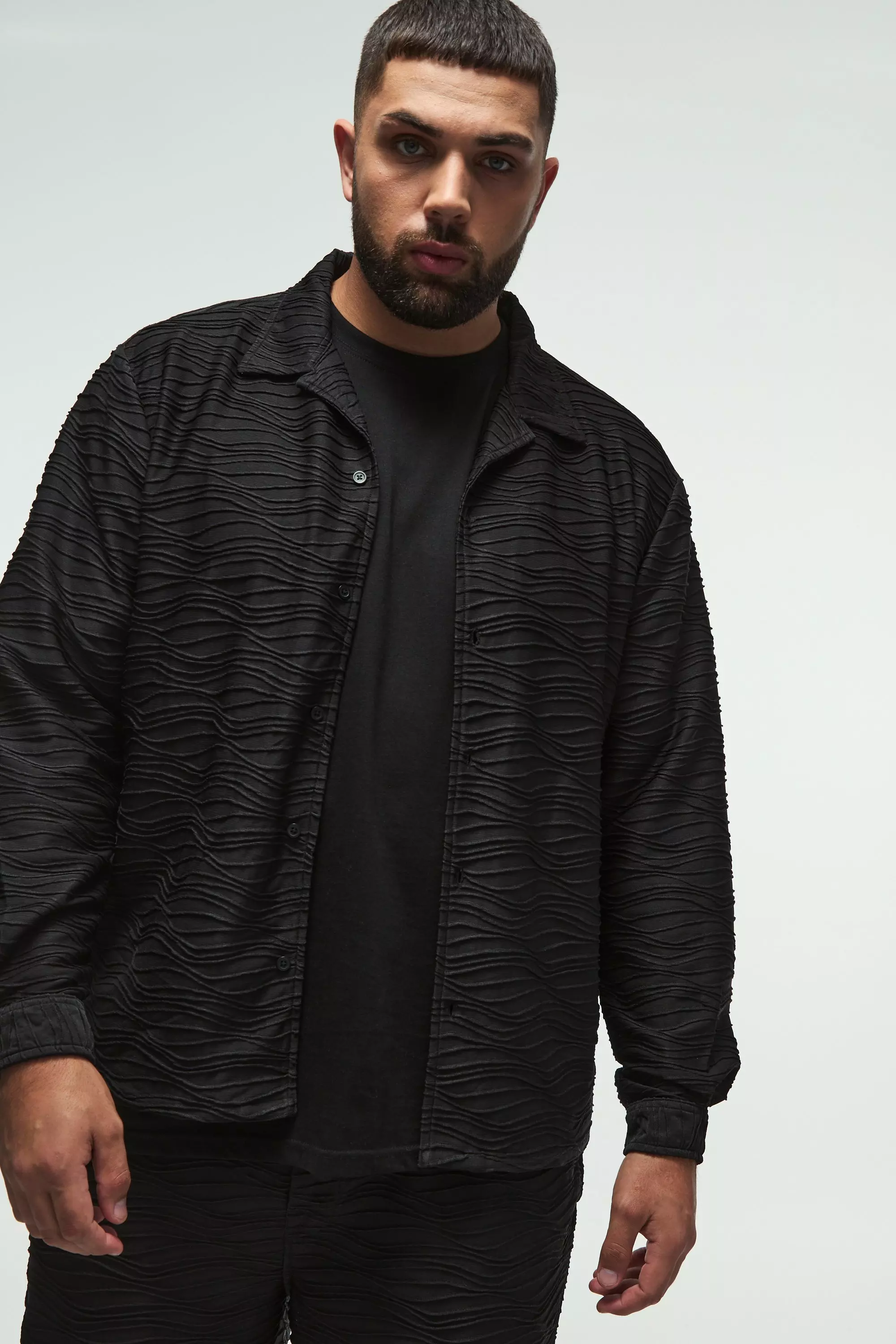 Plus schwarzes Hemd und Hose mit geradem Bein, Black alternatives Bild