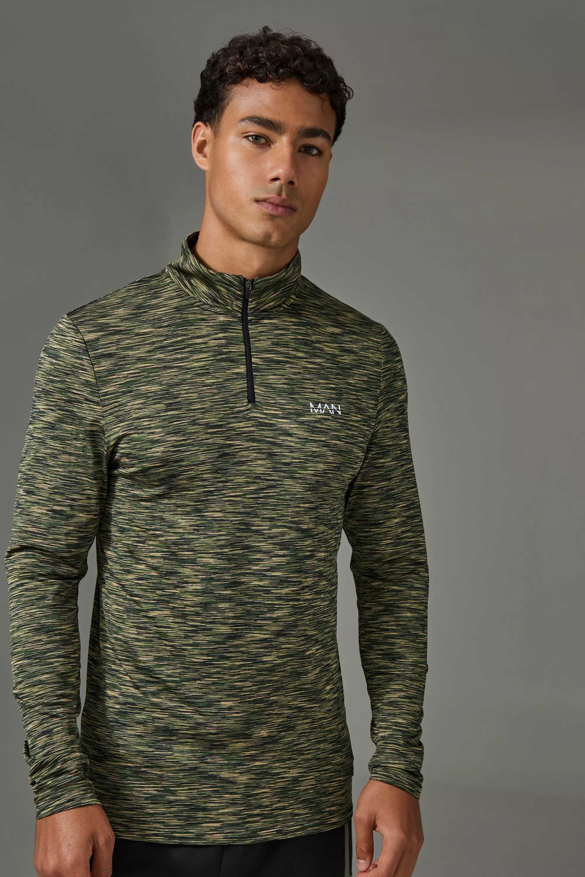 Top de sport léger à imprimé espace - MAN Active, Khaki autre image