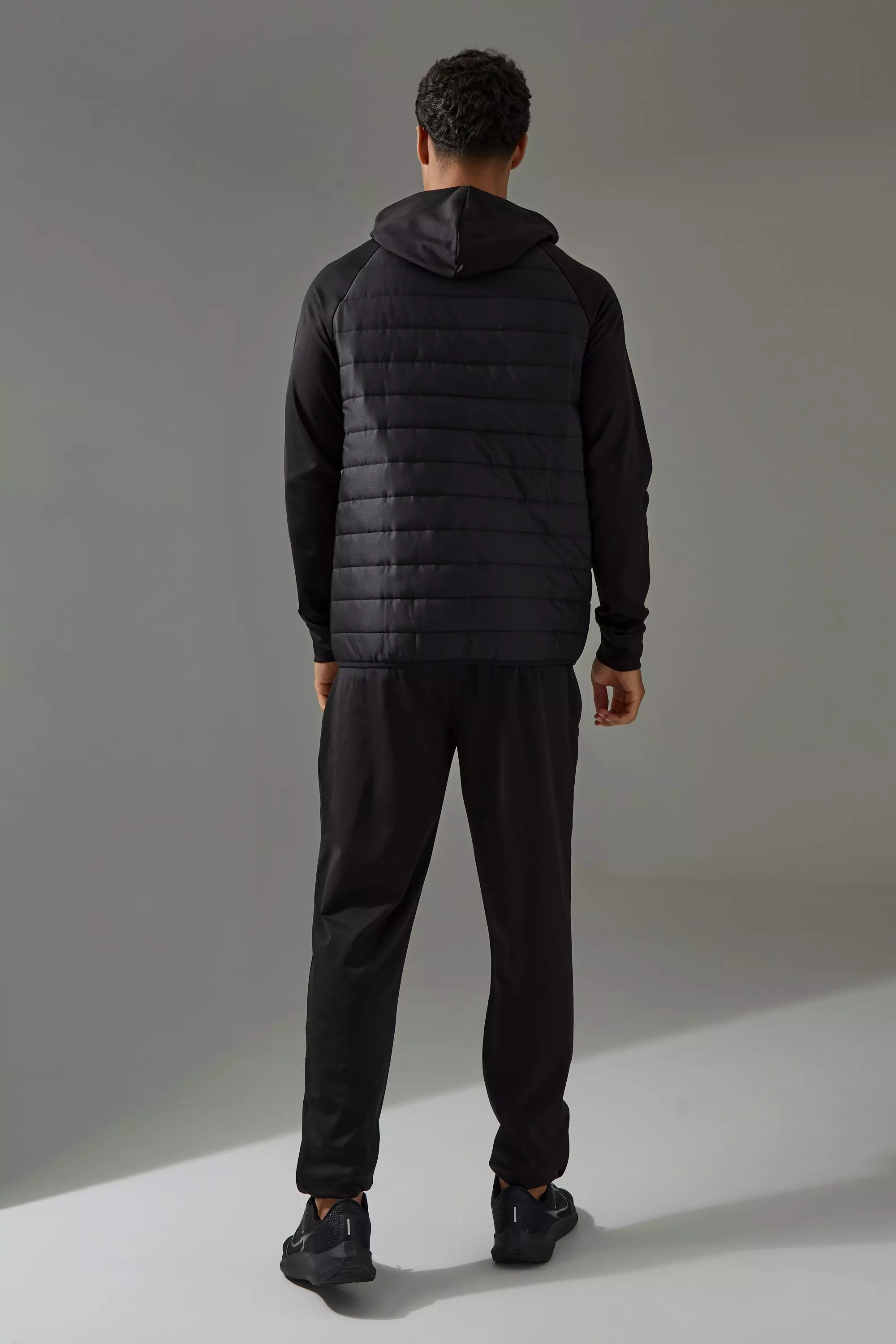 Survêtement matelassé à capuche - MAN Active, Black autre image