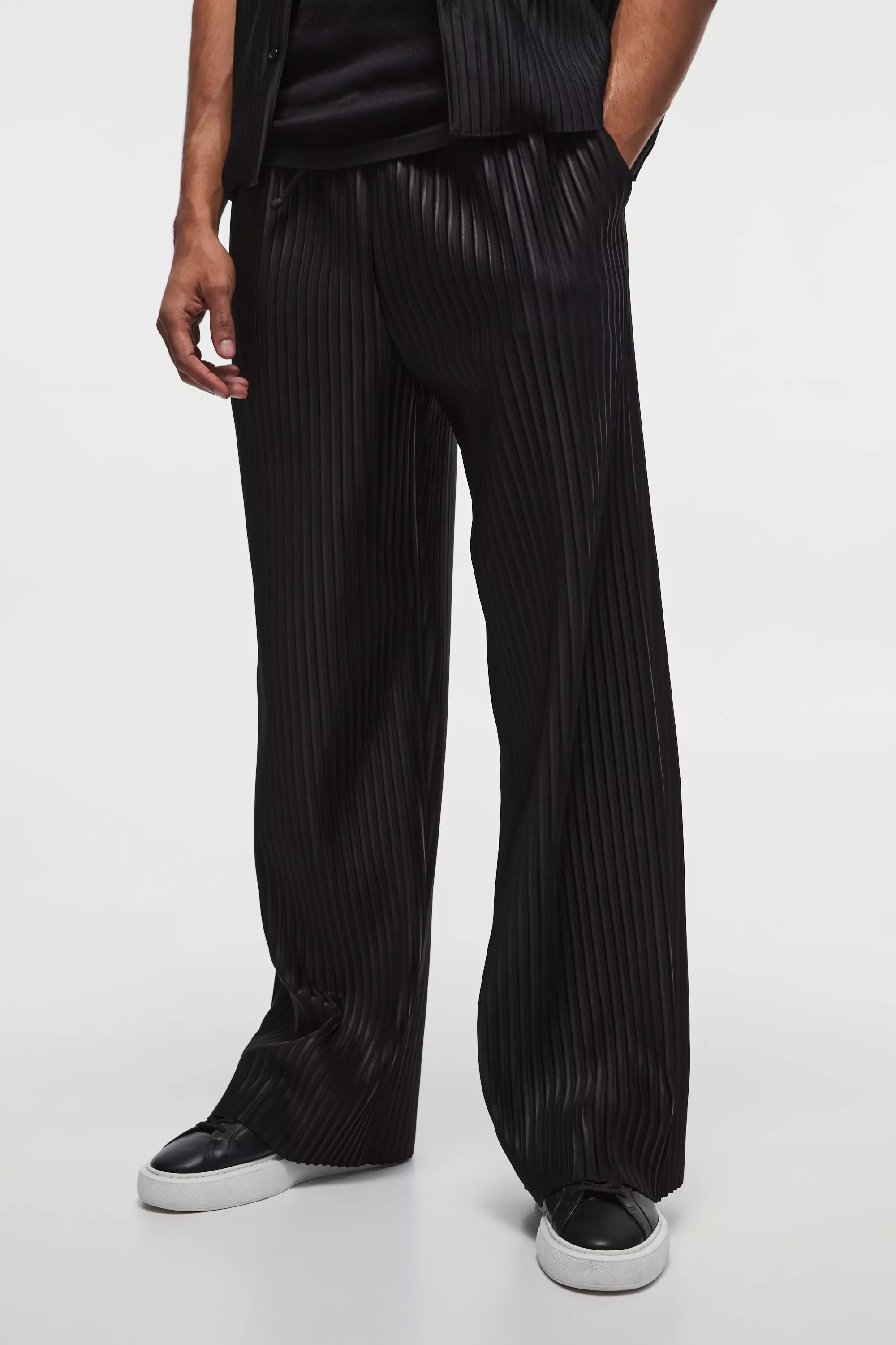 Black Wide Leg Pleated Pants