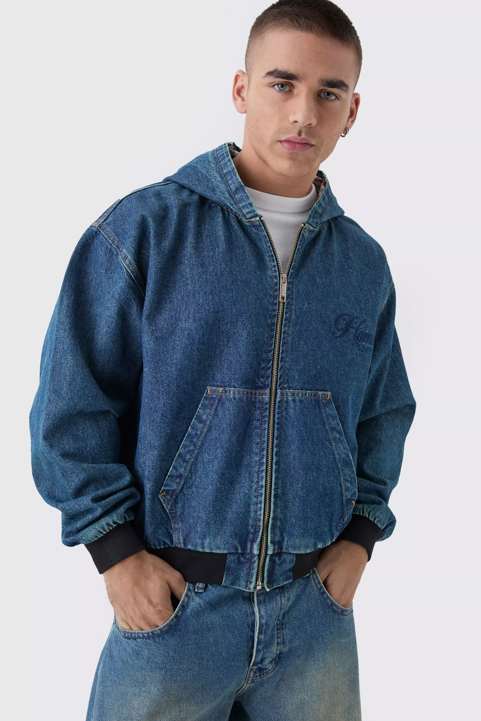 Antique blue Oversized Geborduurde Boxy Denim Hoodie alternatieve afbeelding