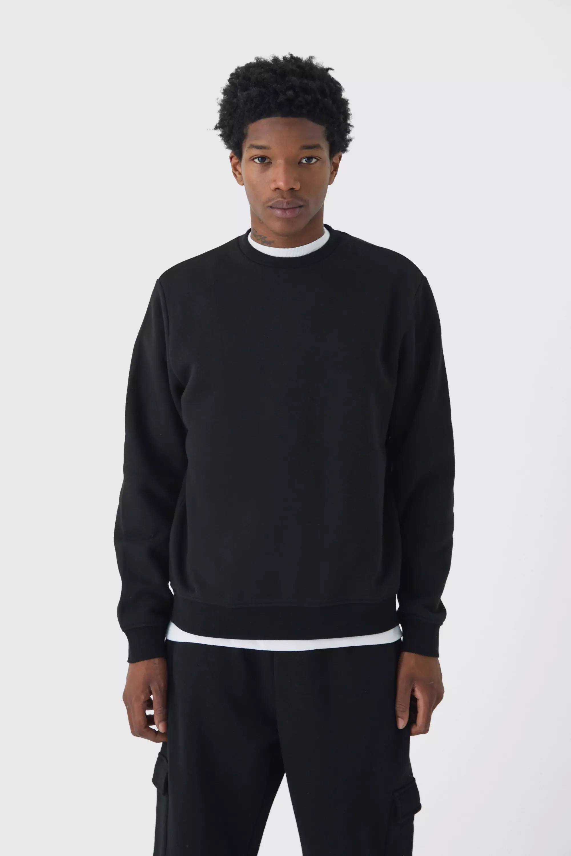 Black Regular Fit 330GSM Basic Crew Neck Sweatshirt