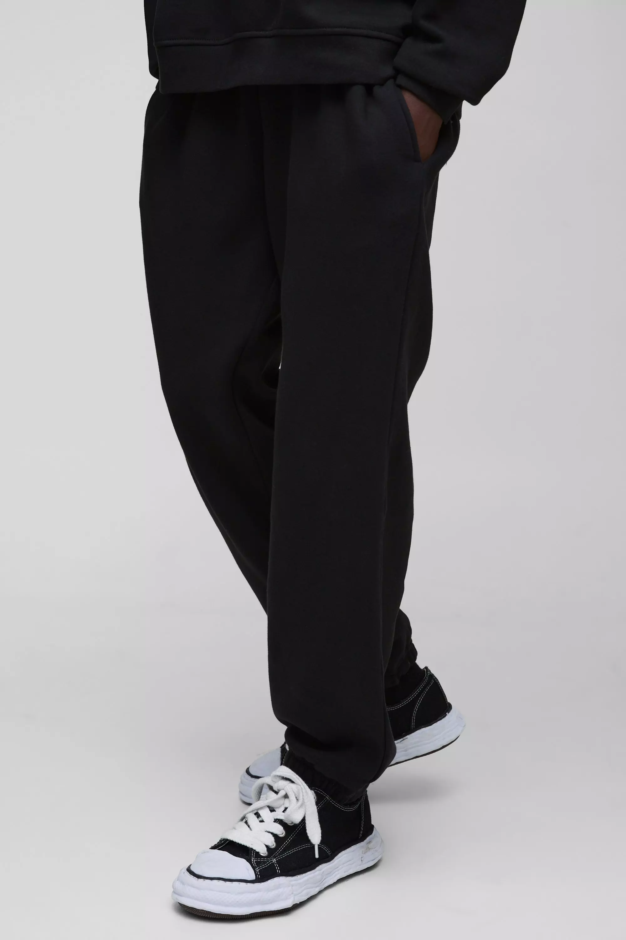 330GSM Baggy Fit Basic Jogger, Black alternatives Bild