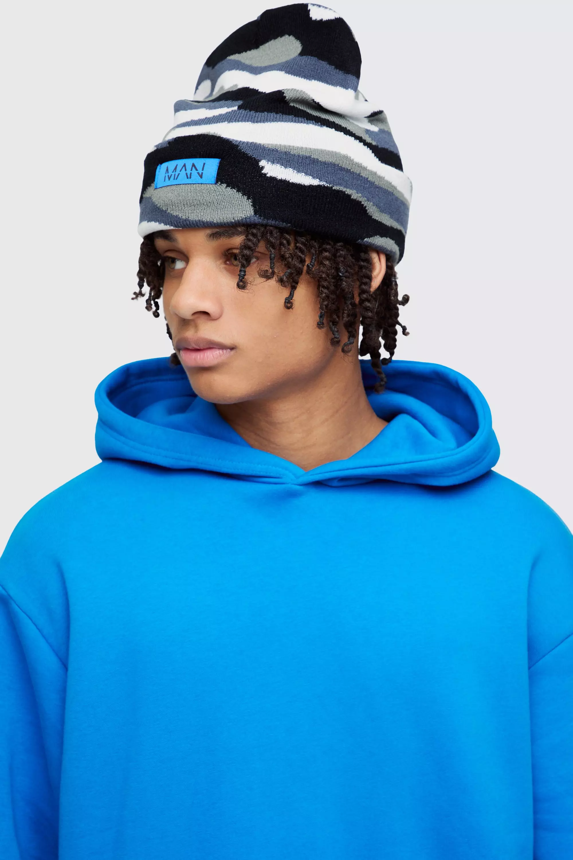 Graue Man Beanie mit Camouflage Print, Grey alternatives Bild