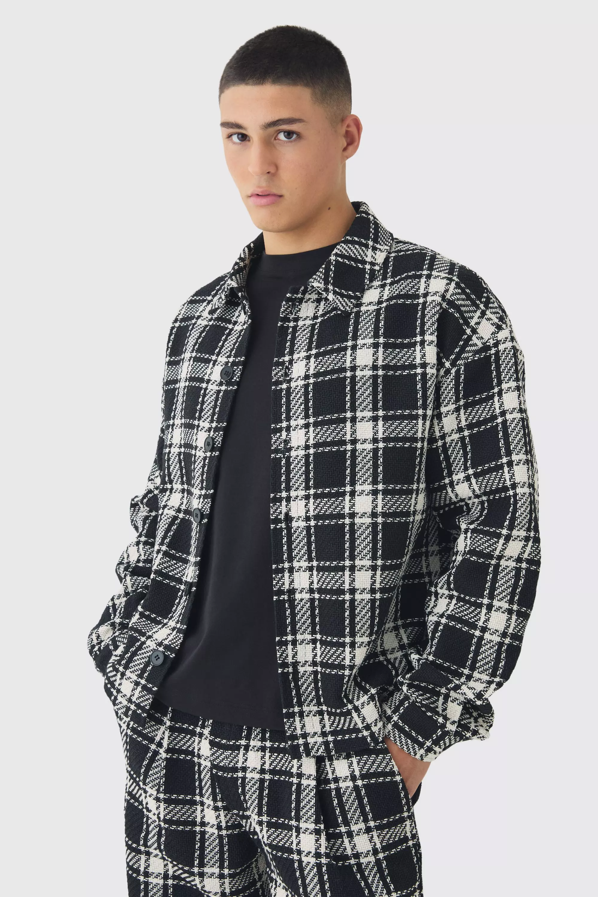 Kariertes strukturiertes Oversize Overshirt, Black alternatives Bild
